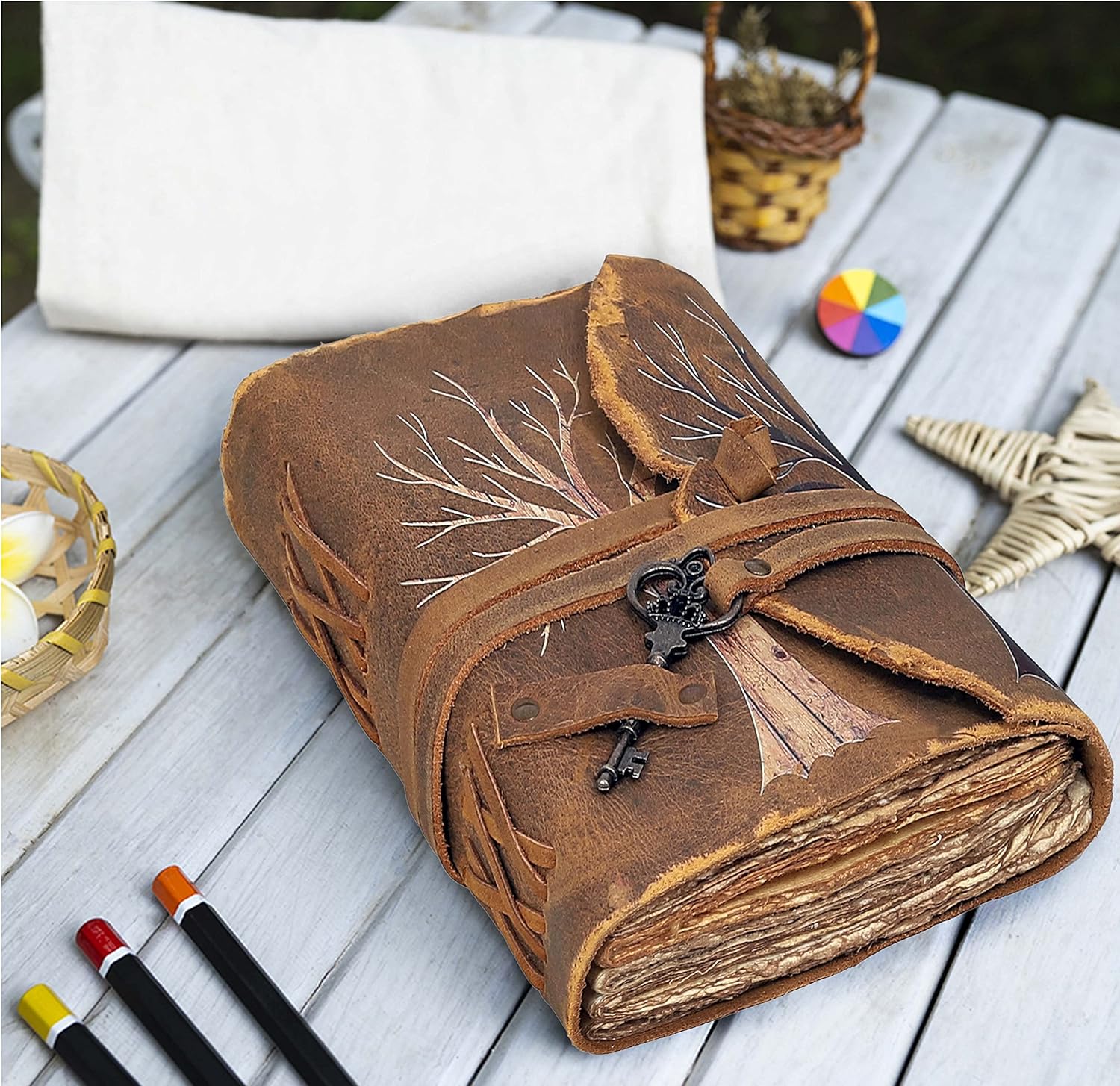 cuero Hocus Pocus Book of Spells Hocus Pocus Spell book Prop Gifts Halloween Decorations Decor Leather Journal Writing Book Of shadow Best Christmas Gifts For Men And Women