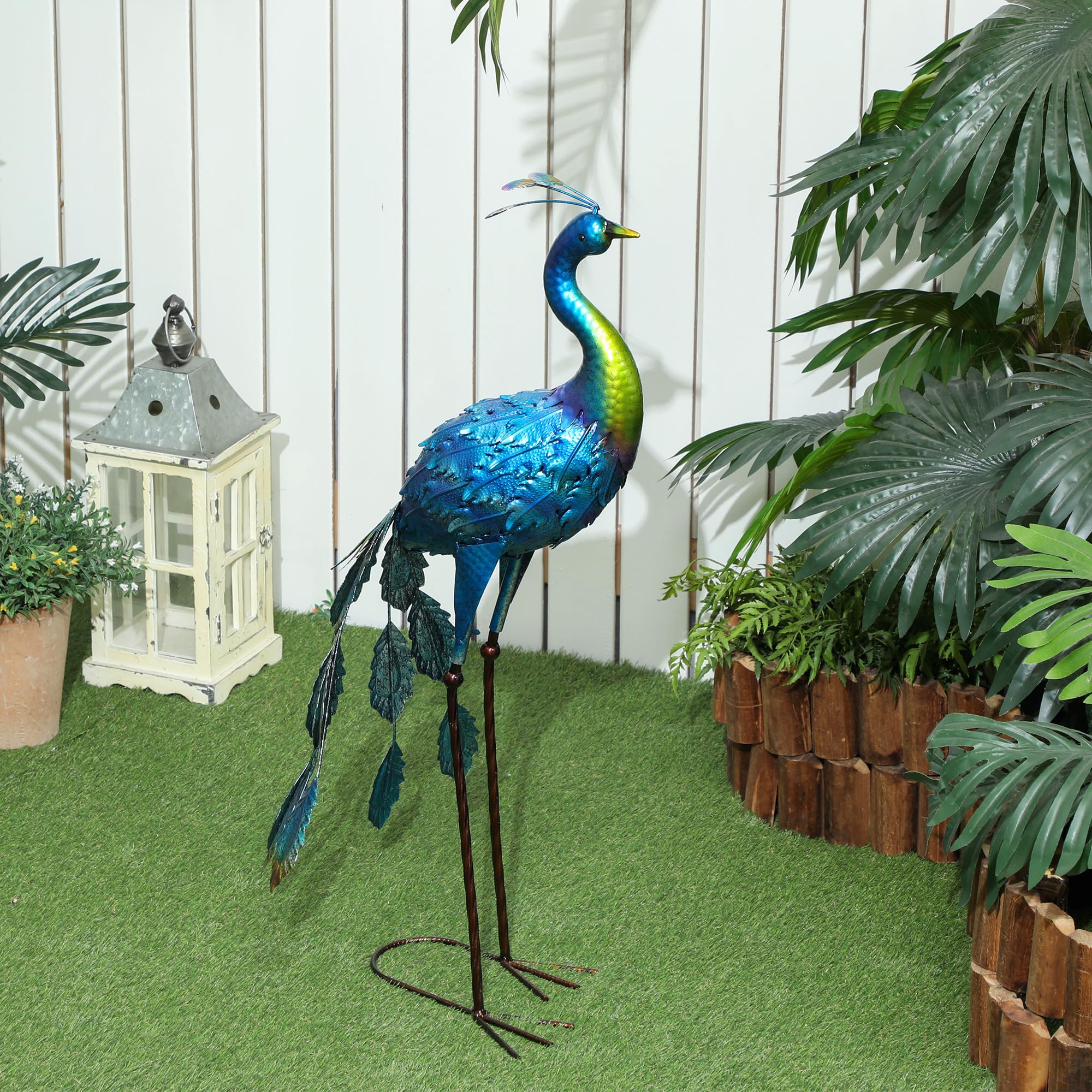 Outsunny Pavone Statua Giardino 32.7" Ornamento Prato Blu Scuro | Acciaio Decorazione da Giardino Statua Uccello, con picchetti, Esterno Prato Patio Cortile