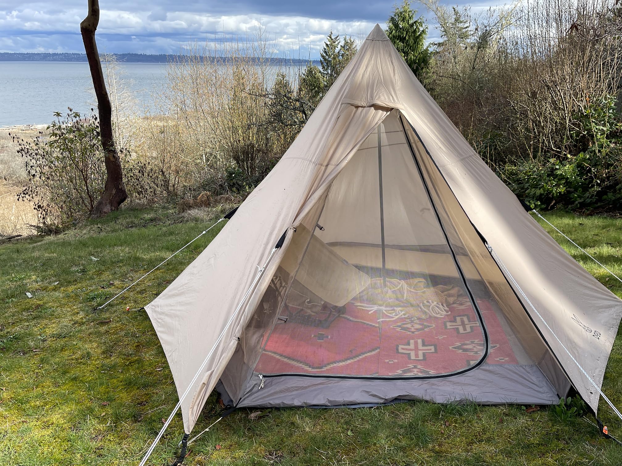 Amazon.com : DOD Ichi One Pole Tent - A Roomy Teepee - Tipi Style