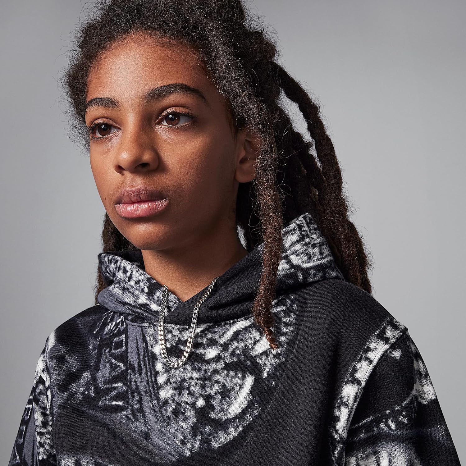 Jordan MVP Big Kids' Fleece Printed Pullover Hoodie (95D604-G0T, Off Noir) Size Medium