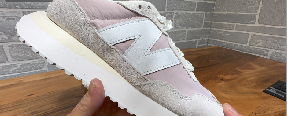 Watch Honest review of New Balance classic women on Amazon Live
