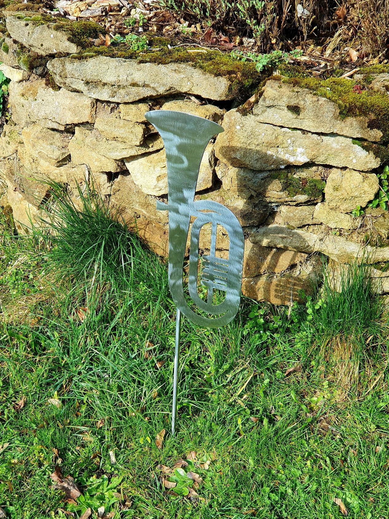 Gartenstecker Tuba