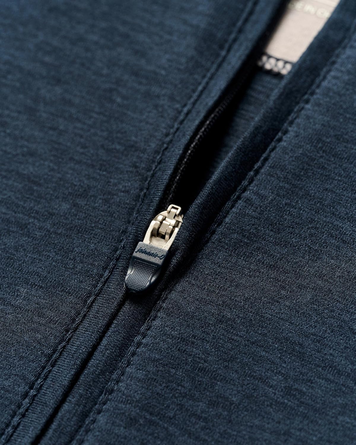 johnnie-O Freeborne Performance 1/4 Zip Pullover - Image 5