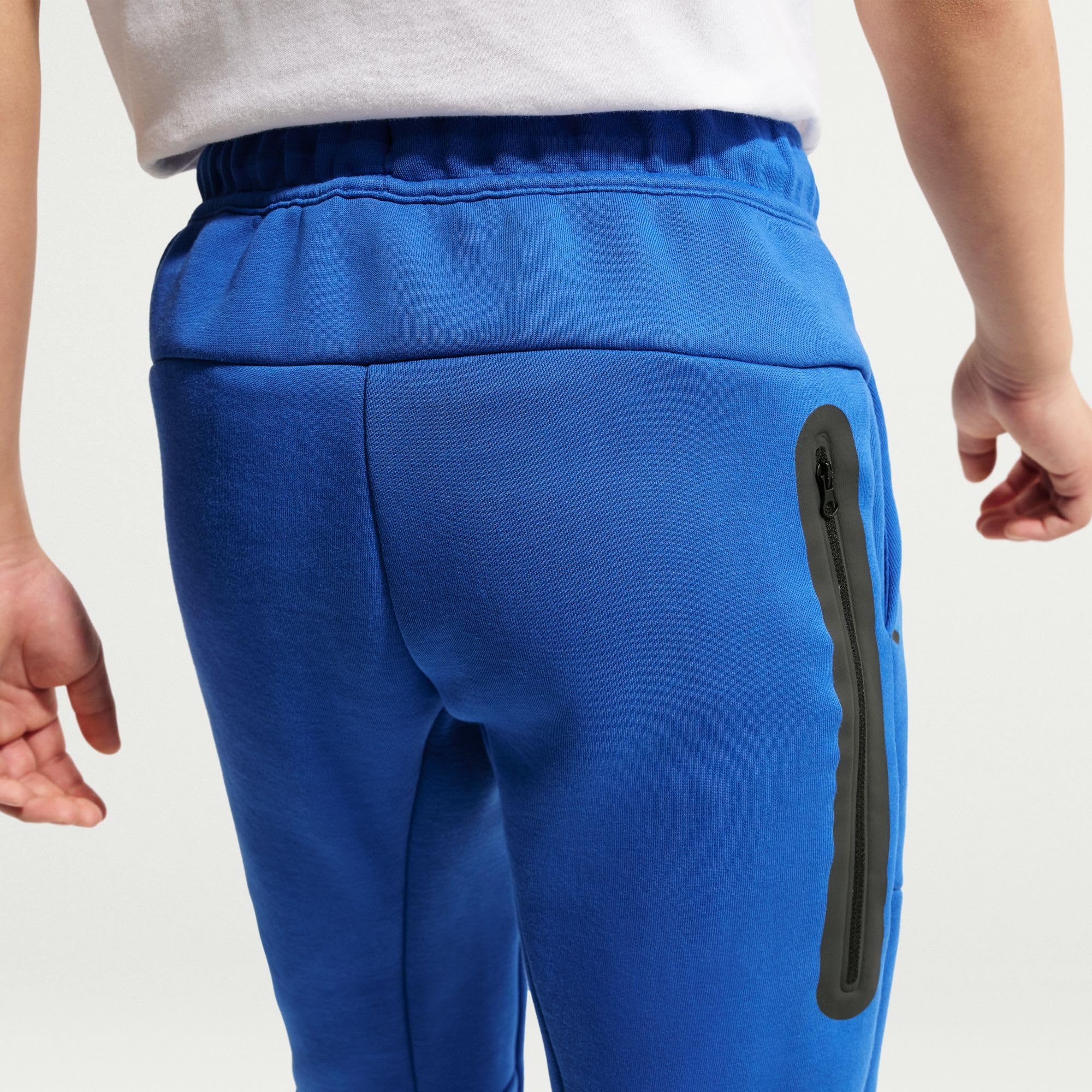 NIKE spodnie piłkarskie Uniseks - dzieci Fff Tech Fleece Nike Fußballhose Für Ältere Kinder Für Jungen