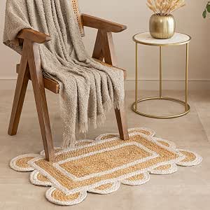 HOMEMONDE Scalloped Natural Jute Area Rug | Handwoven Reversible Boho Farmhouse Doormat for Entryway, Kitchen & Bathroom | 2' x 3' | Natural