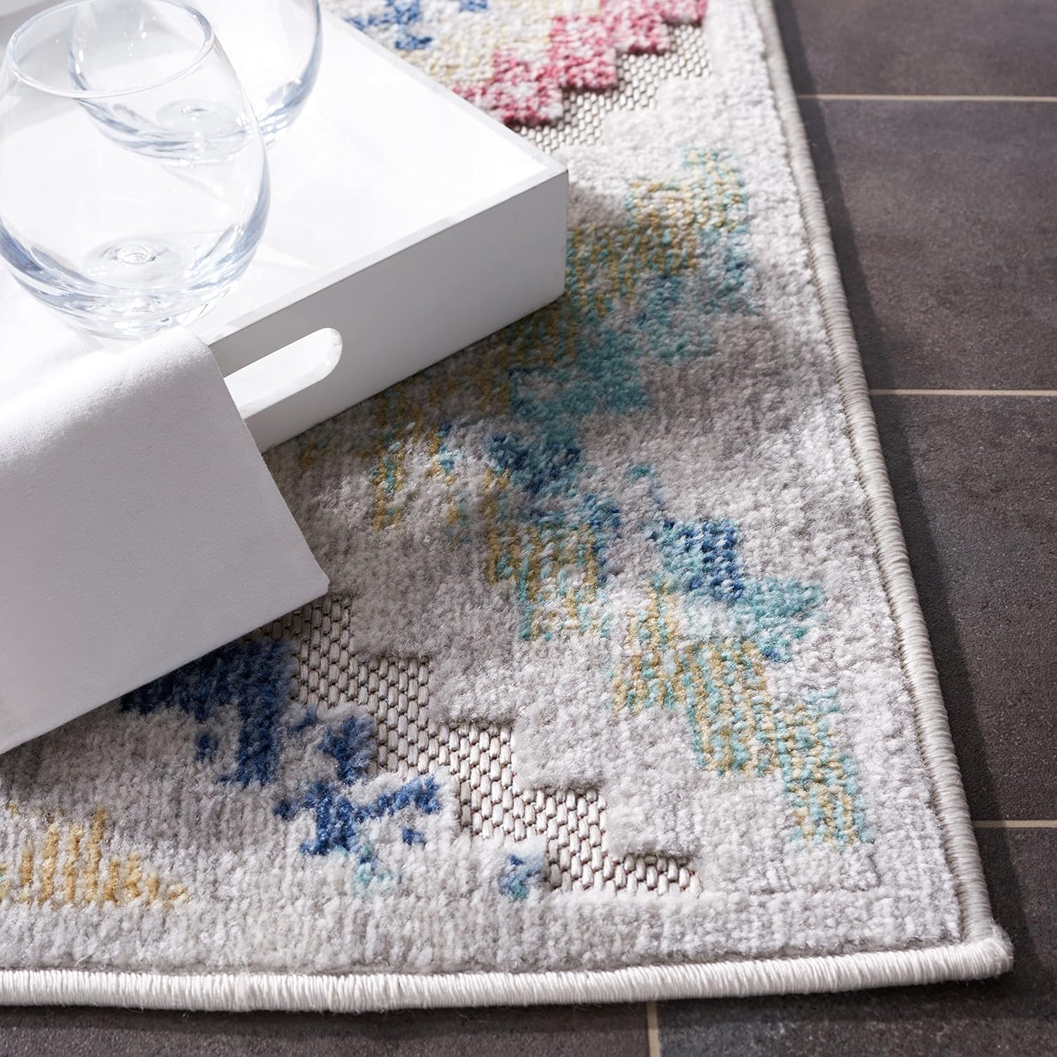 SAFAVIEH Cabana Collection Runner Rug - 2'2" x 9', Red Blue Multi, Boho Design, Non-Shedding & Easy Care, Indoor/Outdoor & Washable-Ideal for Patio, Backyard, Mudroom (CBN571P)