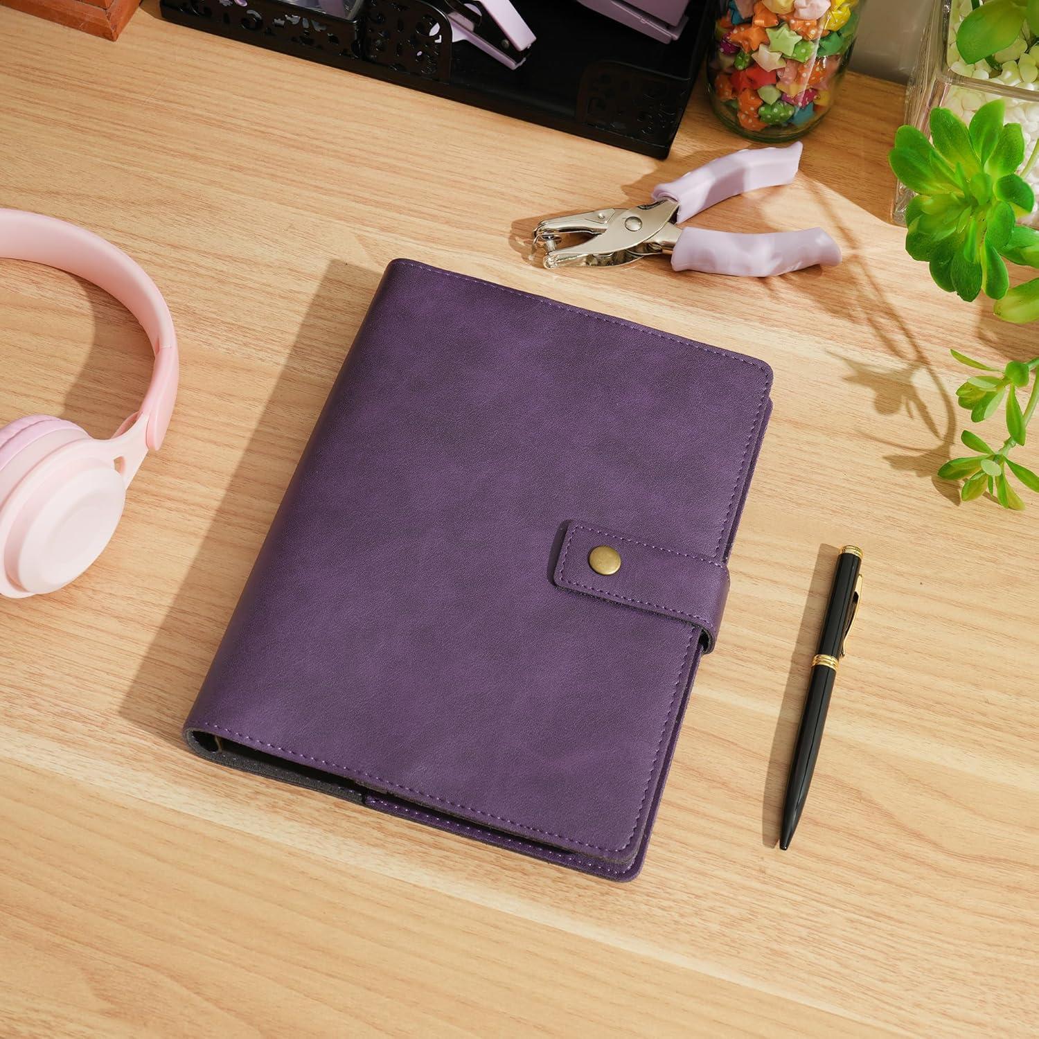 WONDERPOOL Leather Journal Dotted Paper Refillable Writing Binder Notebook - Leather Spiral Diary with Inner Organizer Pockets for Man and Woman (Purple, A5)