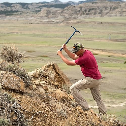 Vista 16 de ESTWING Geo/Paleo Rock Pick - 25" y ESTWING Rock Pick - Martillo de geología de 22 oz