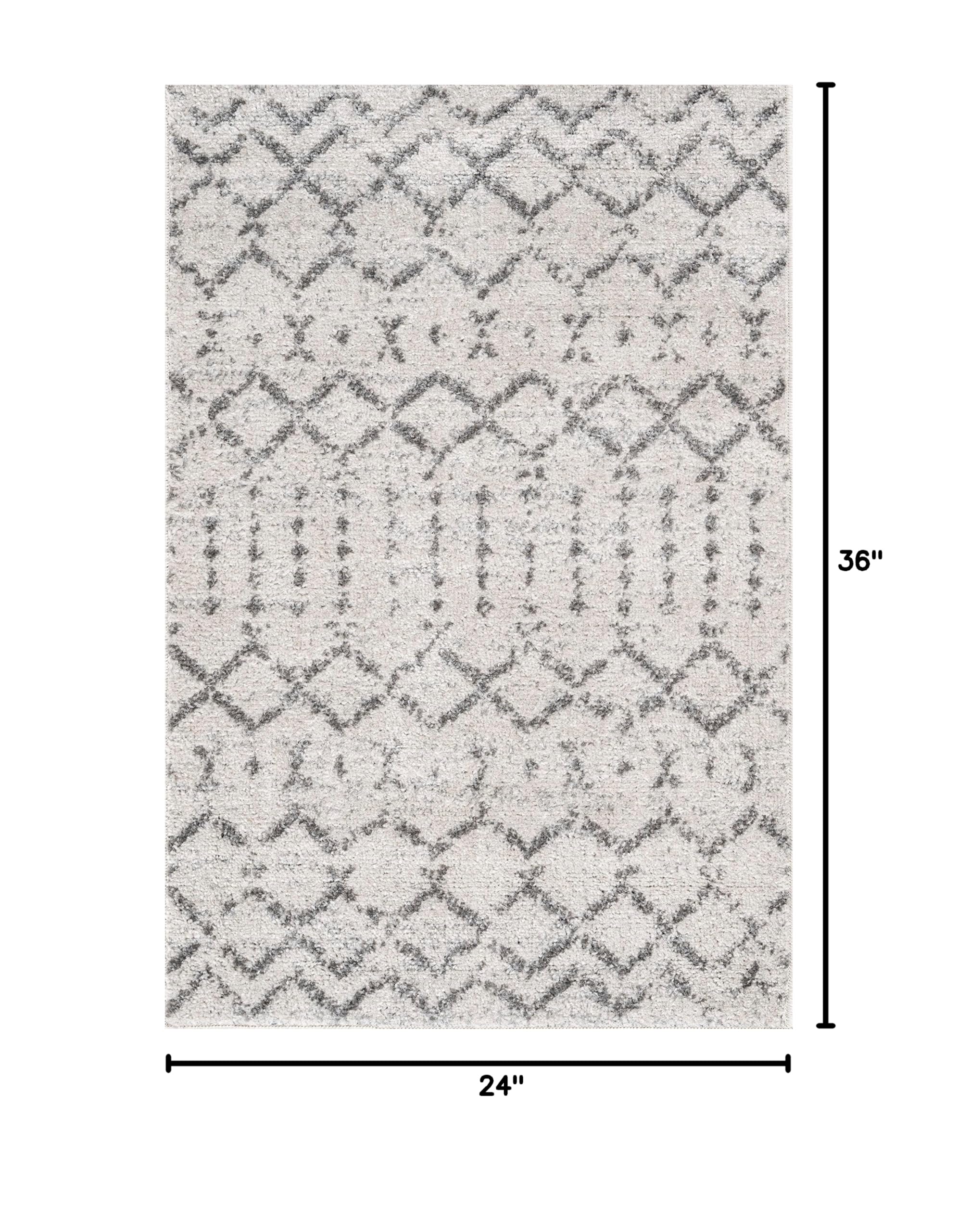 Condition photo showing Good Condition for jonathan y boho vintage diamond cream/gray indoor area rug 2x3 ft, moroccan hype for living room, bedroom, kitchen, office, easy-cleaning, high traffic, pet-friendly, non-shedding (moh101b-23)