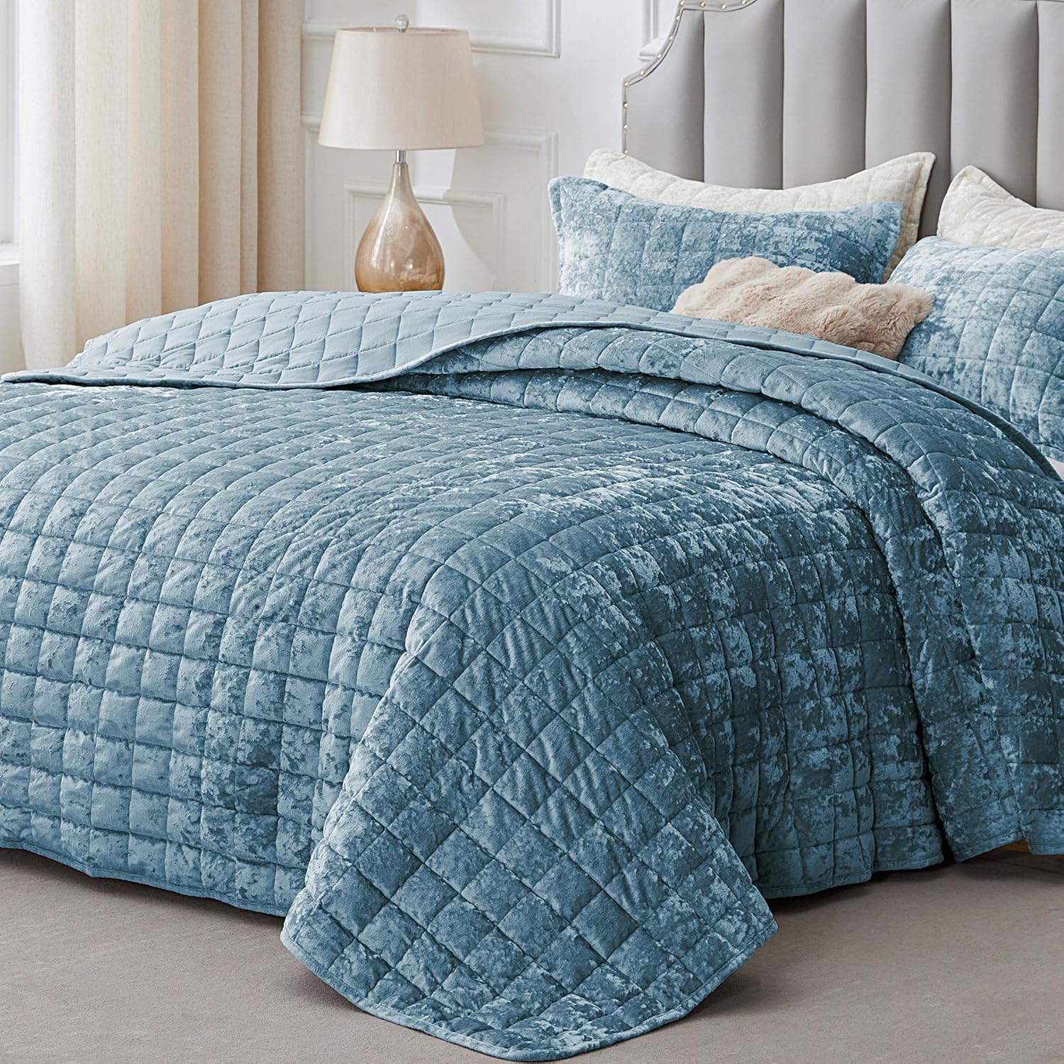 BEDELITE Velvet Quilt Set King Size - Luxury Velvet Comforter Bedding Set 3 Pieces, Soft Cozy Dusty Blue Oversized Bedspread Coverlet for All Seasons with 2 Pillow Shams Shiny Dusty Blue King/Cal King(108"x92")