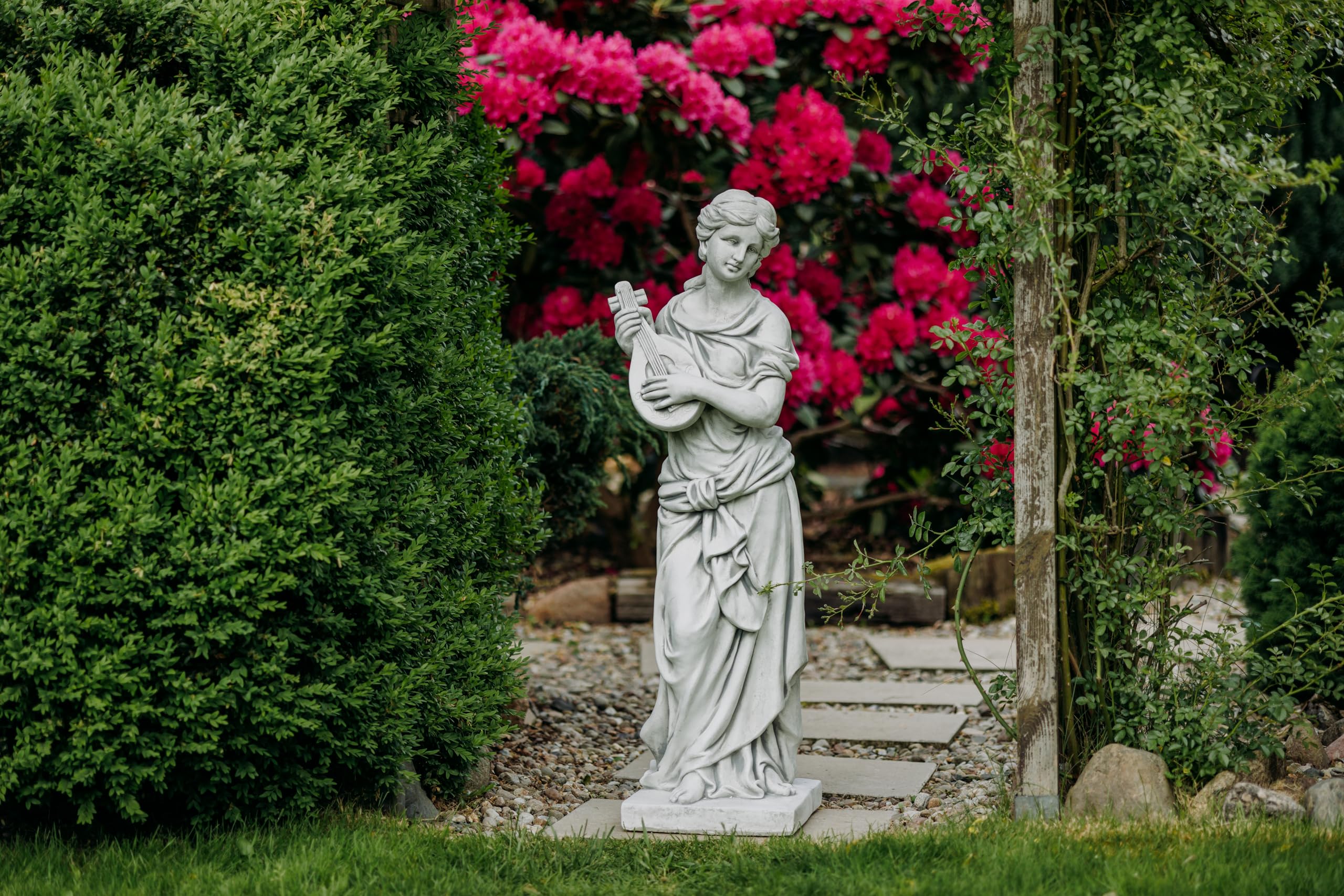 gartendekoparadies.de Statue der Euterpe mit Mandoline, Steinfigur, H. 117 cm, 98 kg, Grau, frostsicher aus Steinguss für Außenbereich