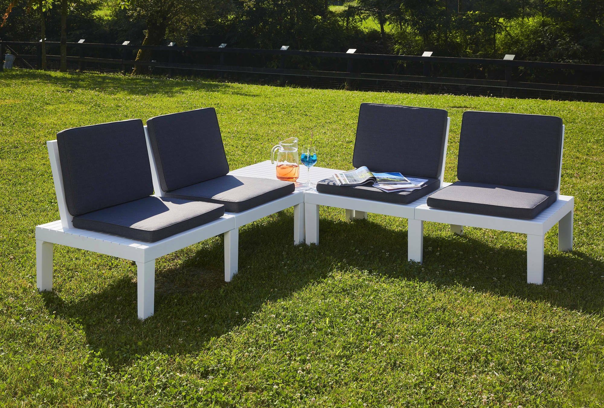 Dmora Set Salotto da Esterno Vigevano, Composizione da Giardino con 4 sedute con Schienale ed 1 modulo Multifunzione, Salottino con Cuscini, 100% Made in Italy, Bianco