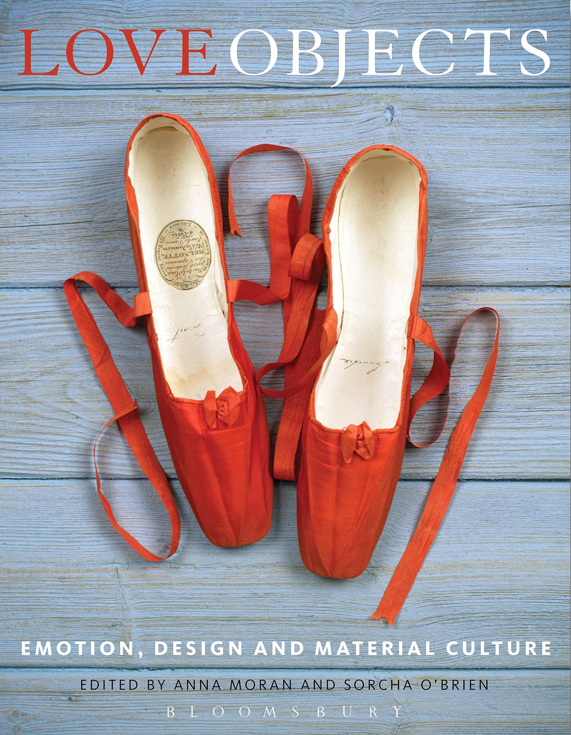 Love Objects: Material Culture livre de design et sociologie de l'objet d'art