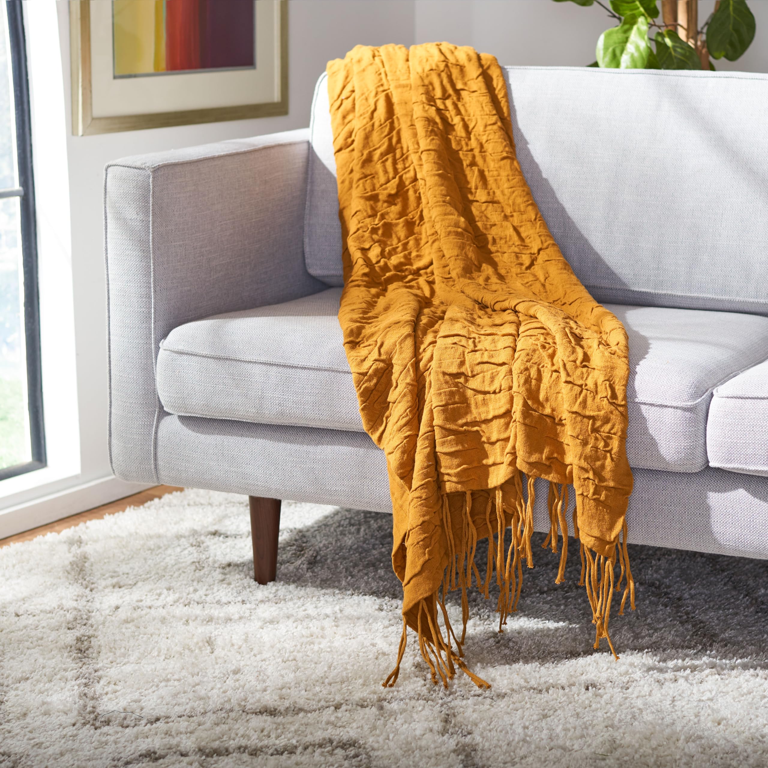 SAFAVIEH Home Collection Delena Mustard 50 x 60