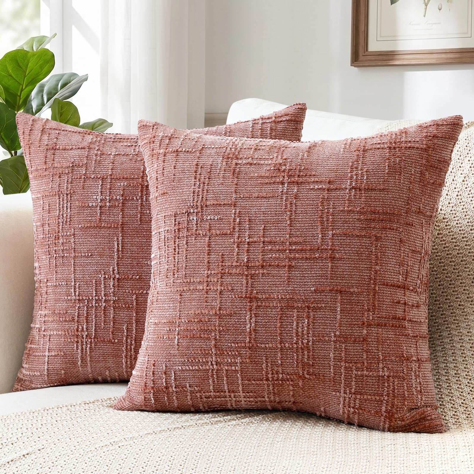 Sungeek Pack of 2 Chenille Textured Cushion Covers 45x45cm, Farmhouse Solid Dyed Throw Pillow Case Cover, Decorative Square Cushion Case for Home Decor Couch Sofa Bed Living Room, Pink