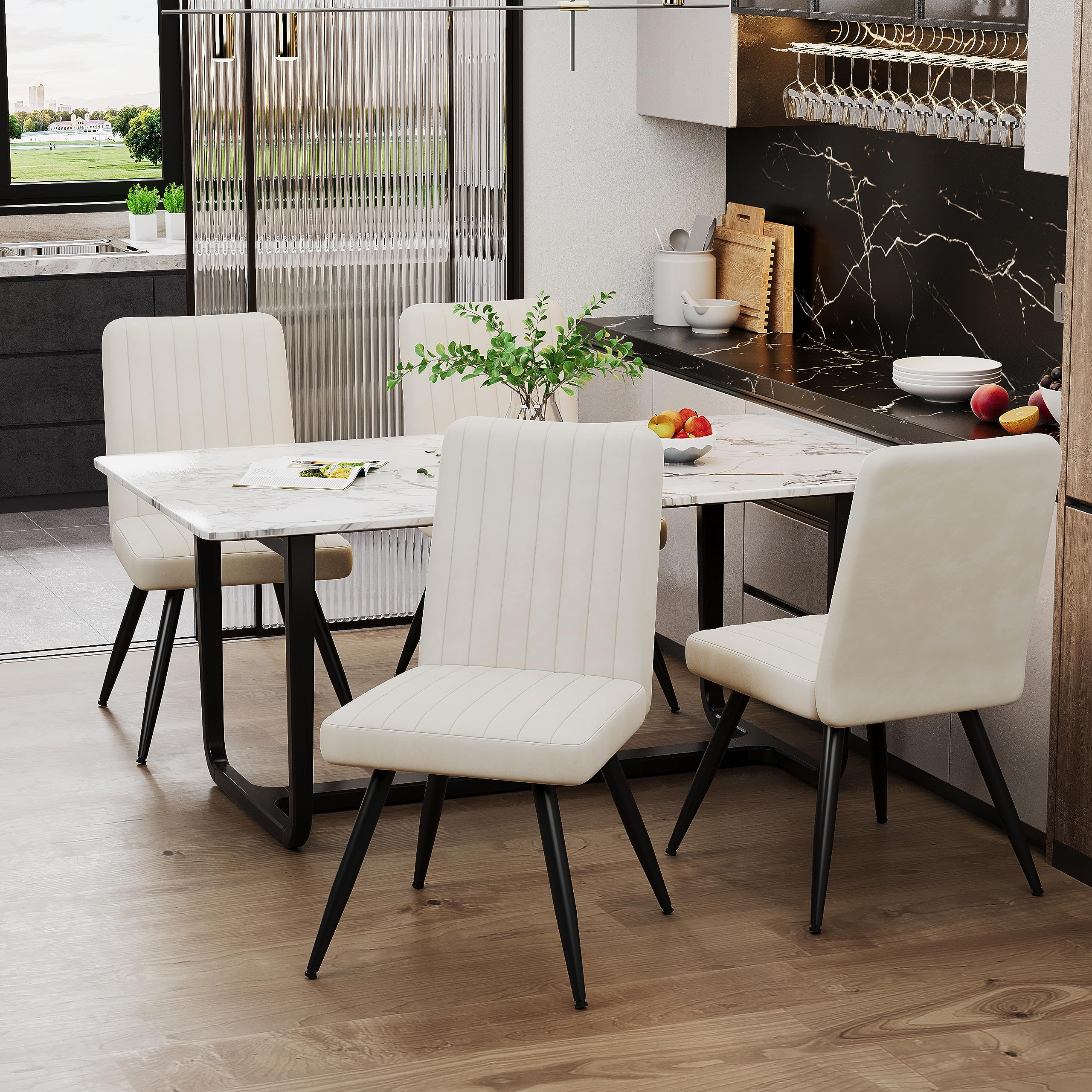 Juego De 4 Sillas De Comedor Tilde De Terciopelo Color Crema. | Leroy