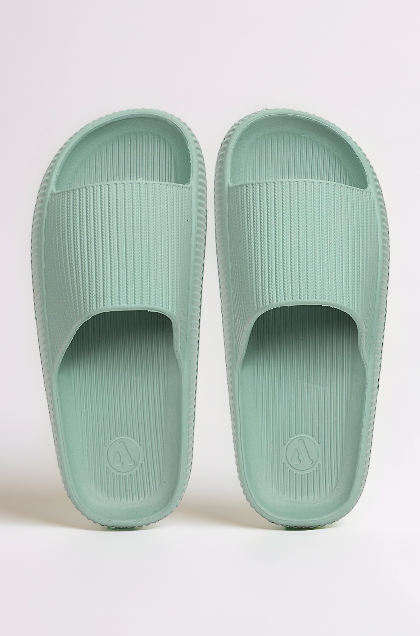 NEO-354 Women Slides slipper with Slip-on wear, Comfort and Flat Base flipflop for dailywear uses.