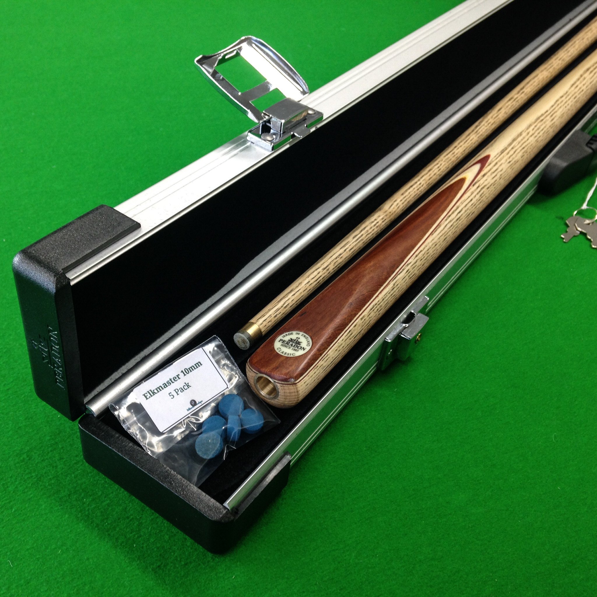 Peradon Classic 2 Piece Snooker Cue & Aluminium Case Package