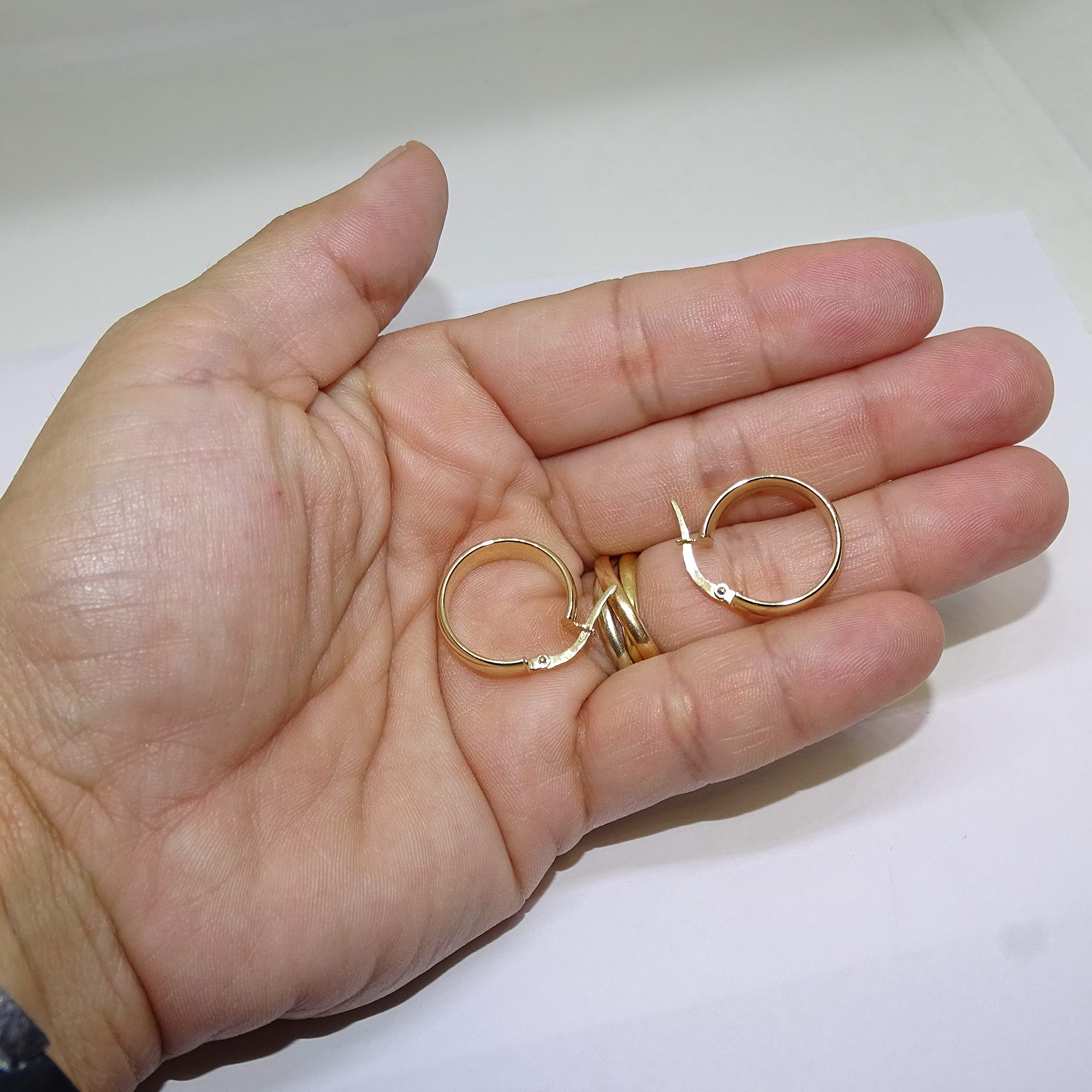 Orecchini a cerchio piccoli, in oro giallo a 18 carati, larghezza 5 mm, diametro esterno 1,9 cm peso 1,90 g, facile chiusura a scatto