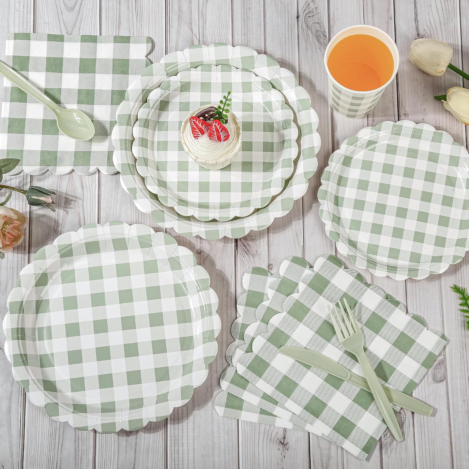 200 Pcs Gingham Party Supplies Sage Green Gingham Paper Plates and Napkins Set Disposable Green and White plaid Scalloped Paper Plates Checkered Dinner Party Set Cutlery for Baby Shower Wedding BBQ - Image 4