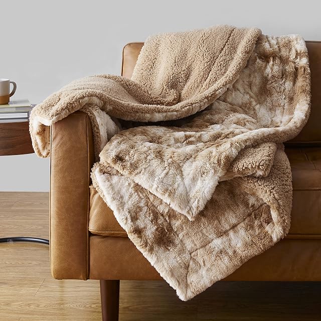 Amazon Basics Fuzzy Faux Fur Sherpa Throw Blanket, 50 in x 60 in - Tan Tie Dye