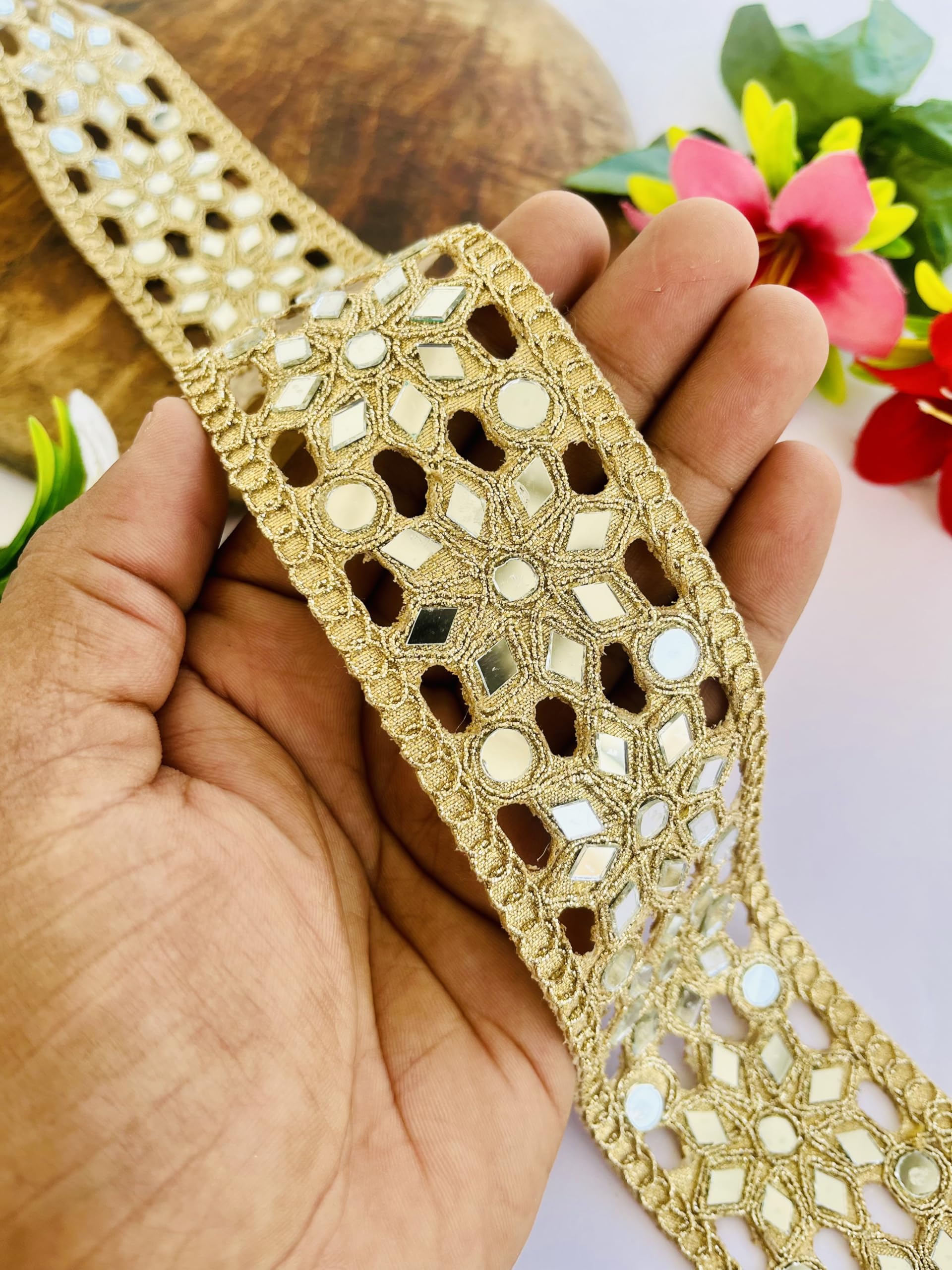 Galon de dentelle florale dorée à miroirs broderie indienne Zari pour customisation de robe