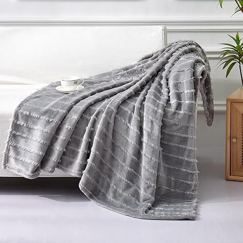 Miniatura 4 de FINENESS - Manta decorativa de casa de campo, 50 x 60 pulgadas, 360 GSM, suave y ligera, manta de franela gris con borlas Gris,Caqui,Azul marino