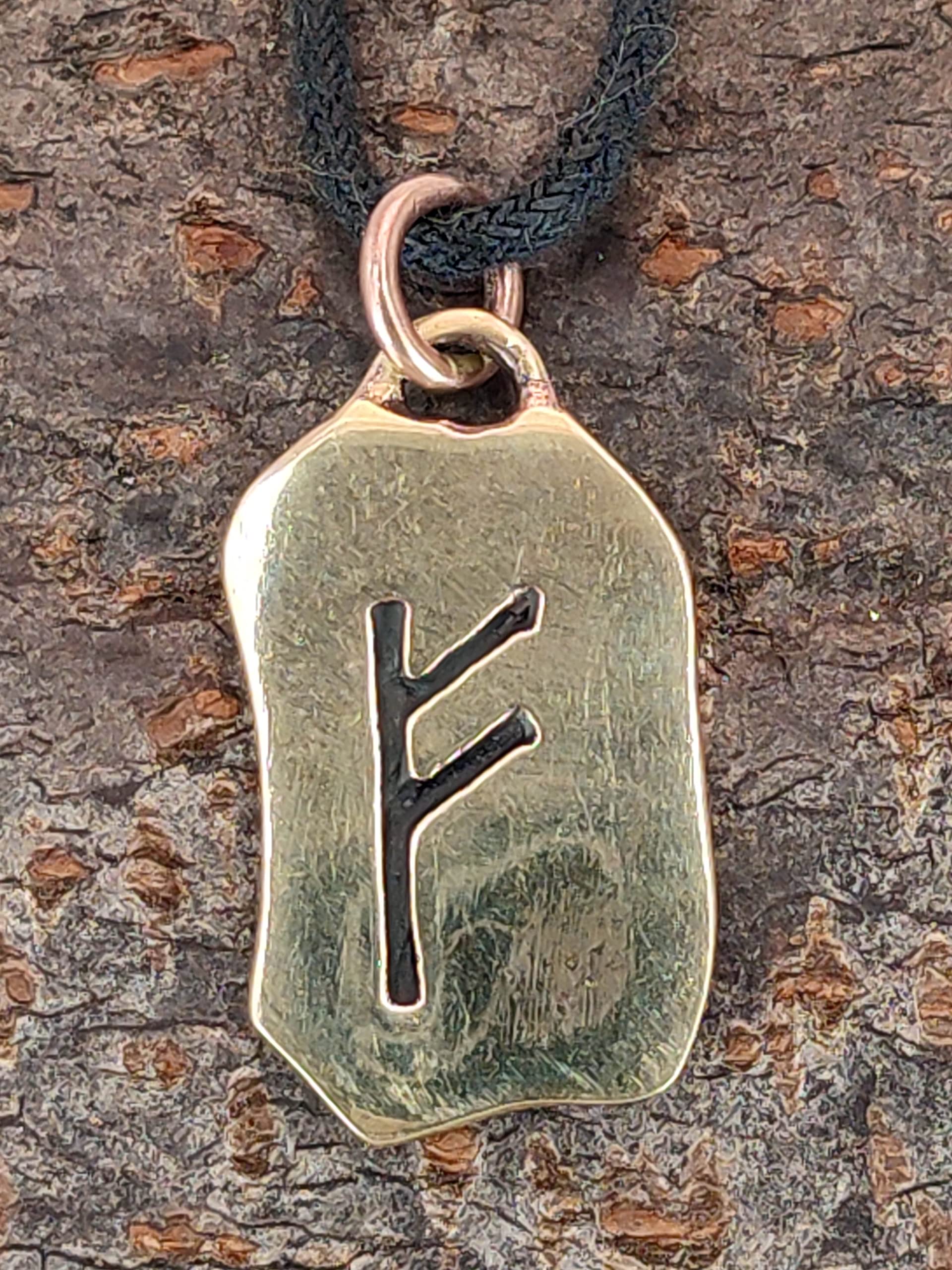 Kiss of Leather Colgante Fehu runas de bronce n° 87, Bronce