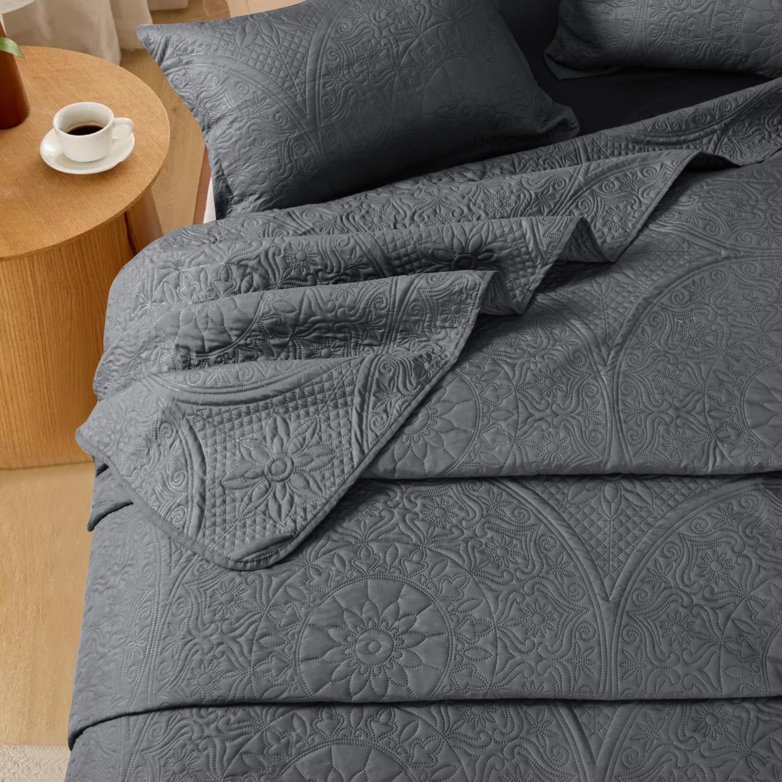 Condition photo showing New/Like New for Cotton Passion Quilt Bedding Set - Lightweight Quilted Microfiber Bedspread Floral Pattern (Dark Gray, Full/Queen)