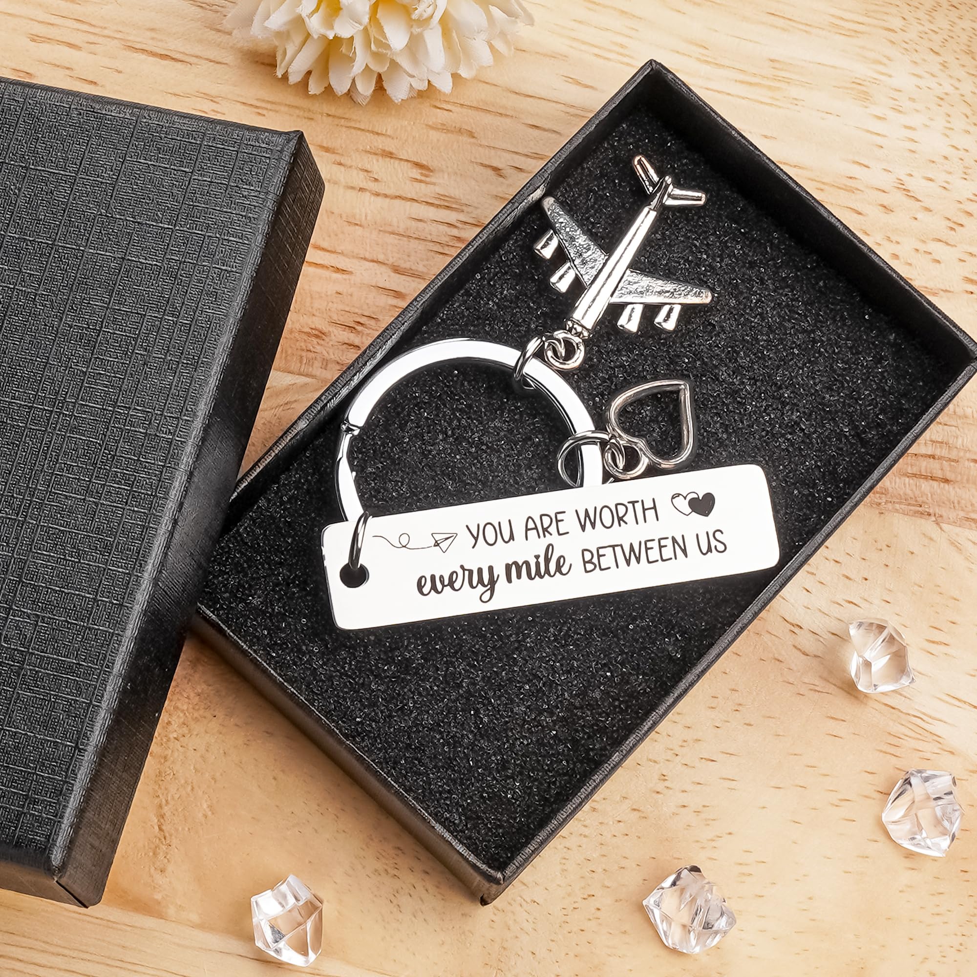 Long Distance Relationship Keychain Gift - Anniversary Couples Gift for Boyfriend Girlfriend, Romantic Keepsake for New Year