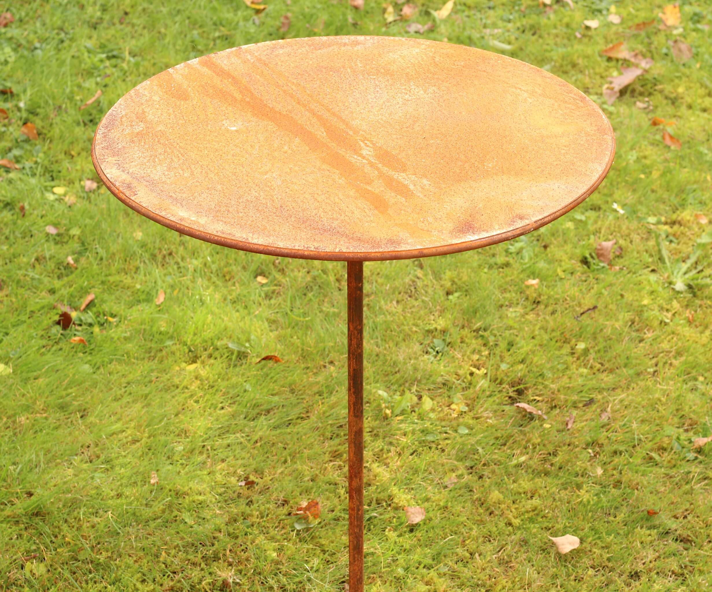 Rost Tisch rund mit Erdspießen Dekotisch rund 50 cm Durchmesser Edelrost Deko