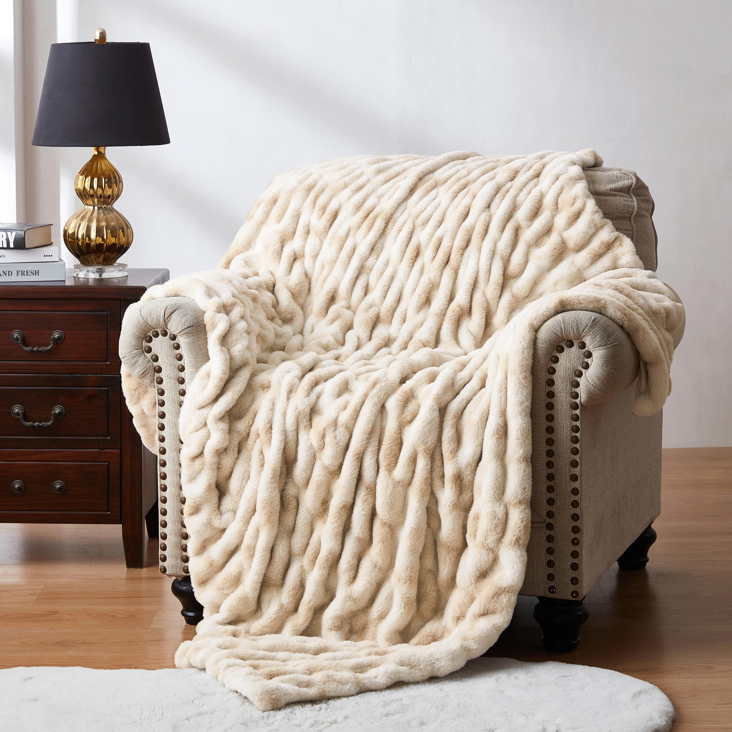 WDCOZY Ruched Faux Fur Throw