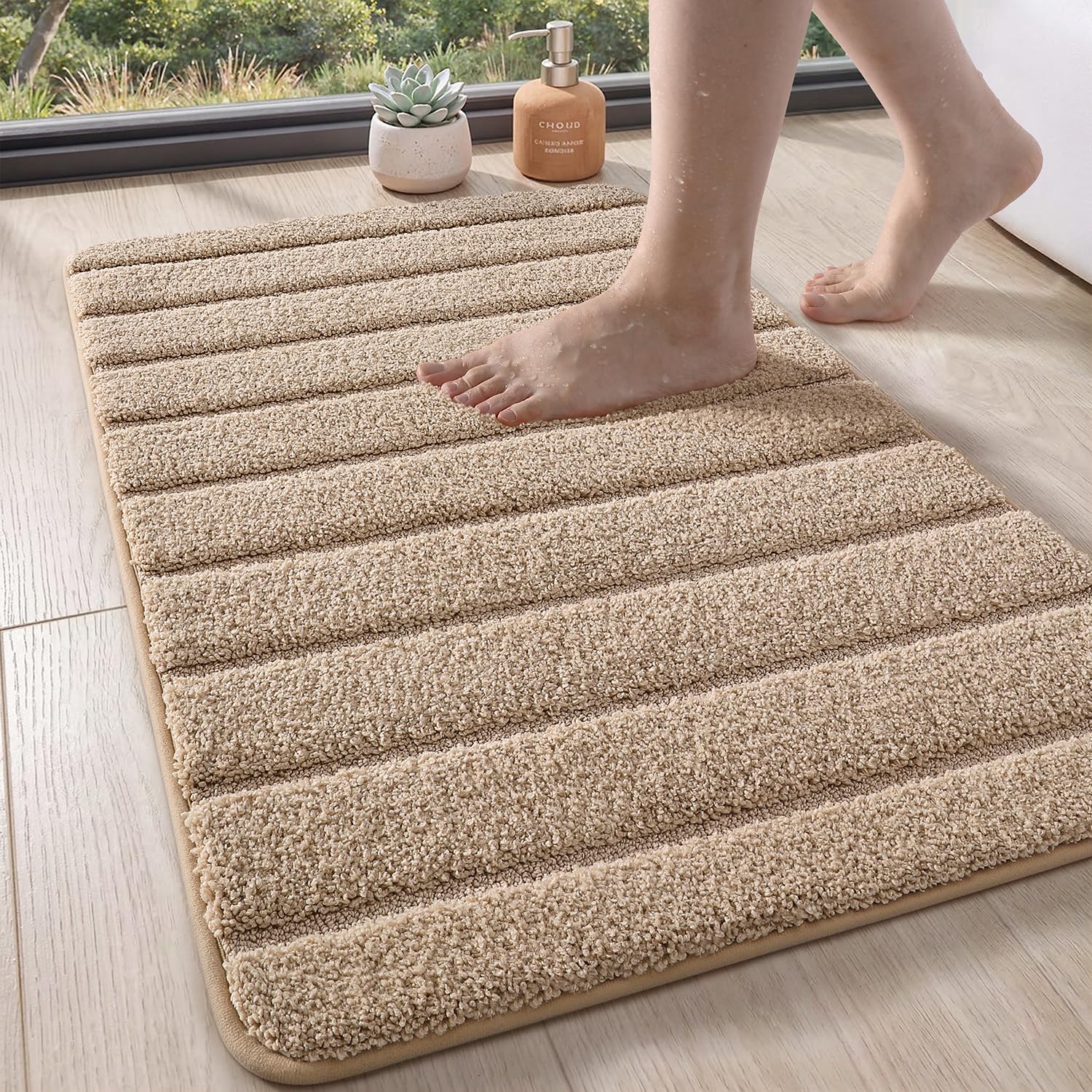 DEXI Bath Mat 60 x 90 cm, Extra Soft Absorbent Microfiber, Non-Slip Washable Rugs for Shower Floor, Bathmat Bathroom Accessories Decor, Khaki