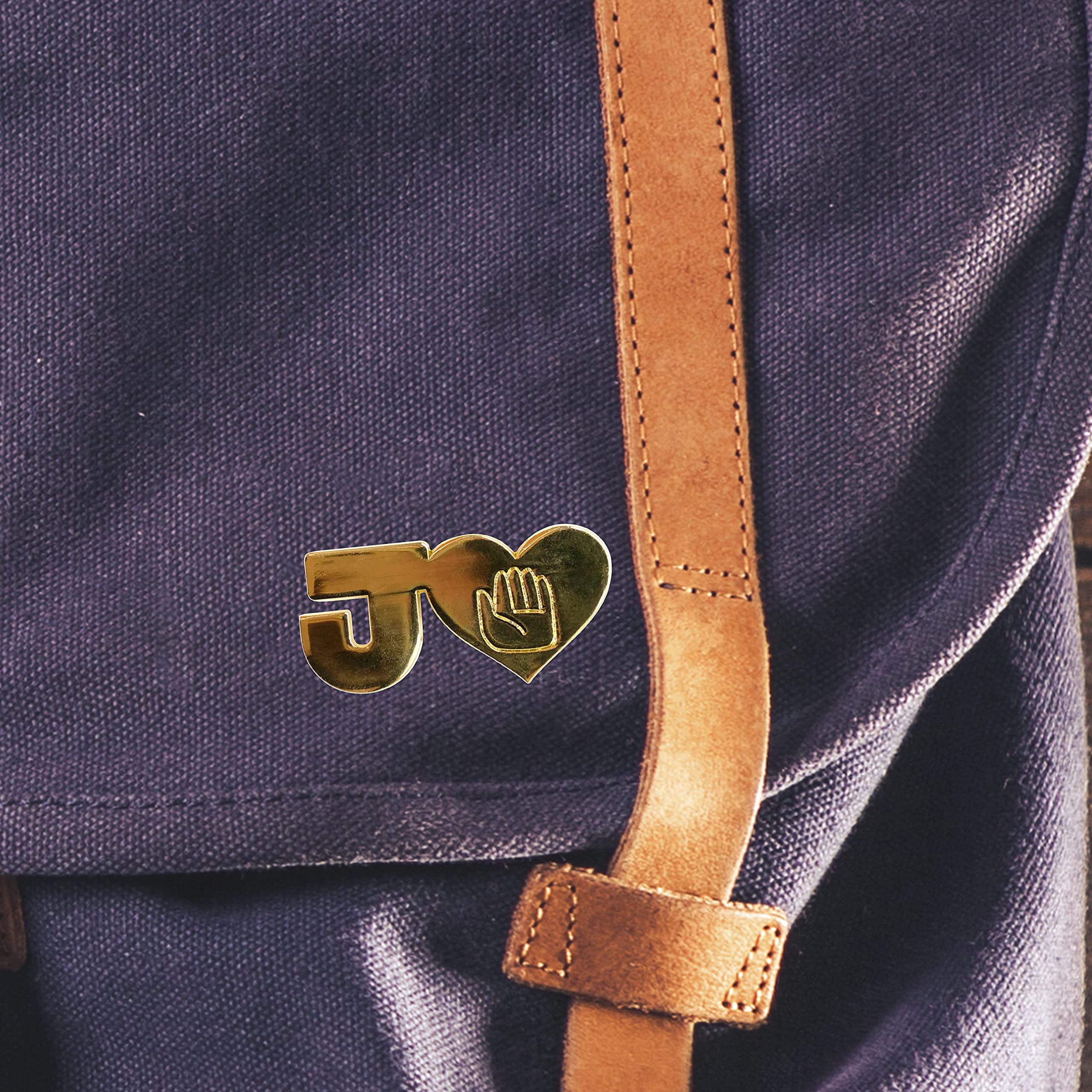 JoJo's Bizarre Adventure J Pin Badge