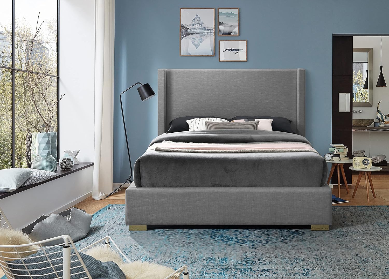 Meridian Furniture RoyceGrey-F Royce Collection Mid-Century Modern Linen Textured Fabric Upholstered Bed with Wing Back Headboard, 62" W x 84.5" D x 54.5" H, Grey, Full
