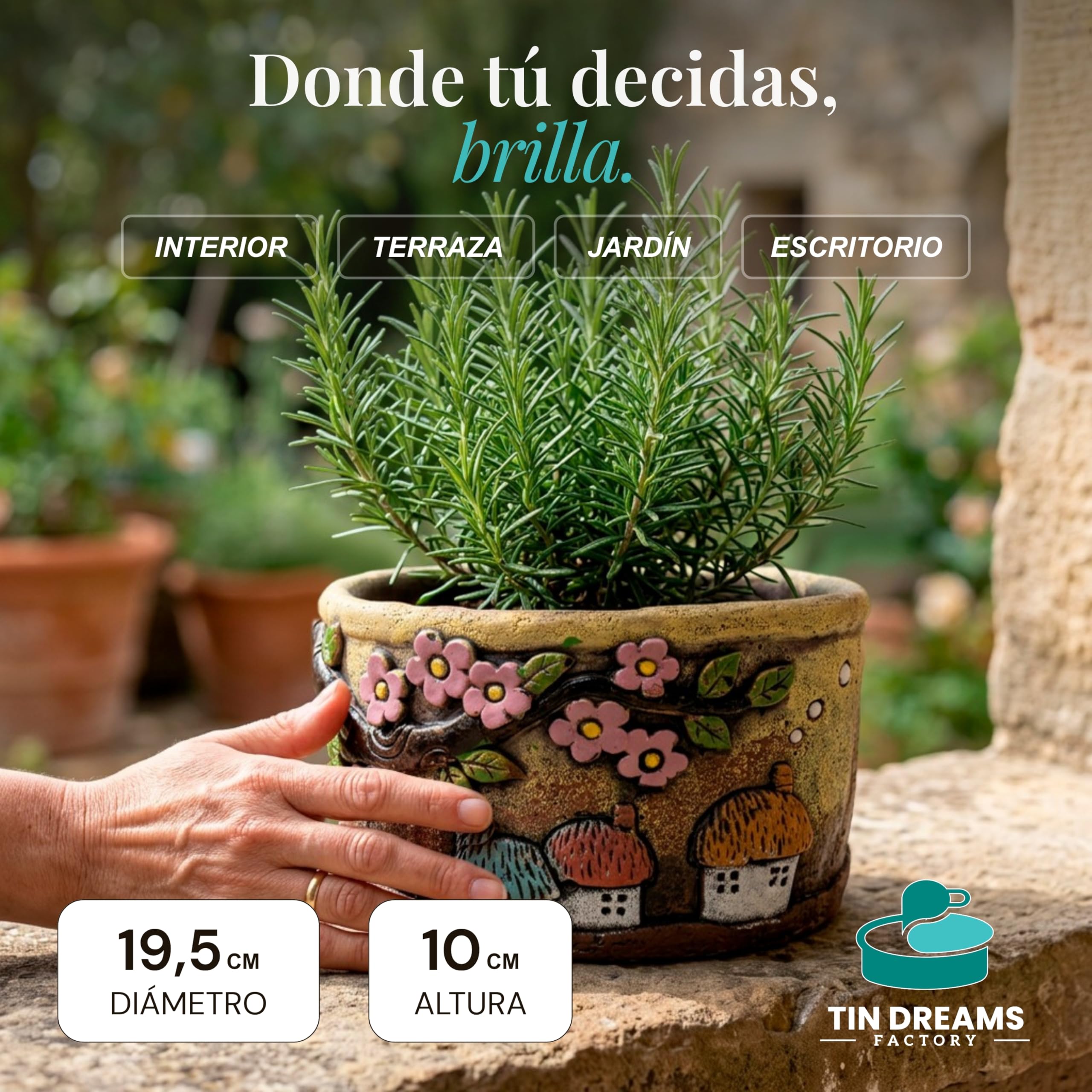 TIN DREAMS | Maceta Decorativa con Casitas de Pueblo – Macetero Hormigón Pintado a Mano – Tiesto para Plantas Interior y Exterior – Maceta Artesanal para Jardín, Terraza o Balcón – 19,5 x 19,5 x 10 cm