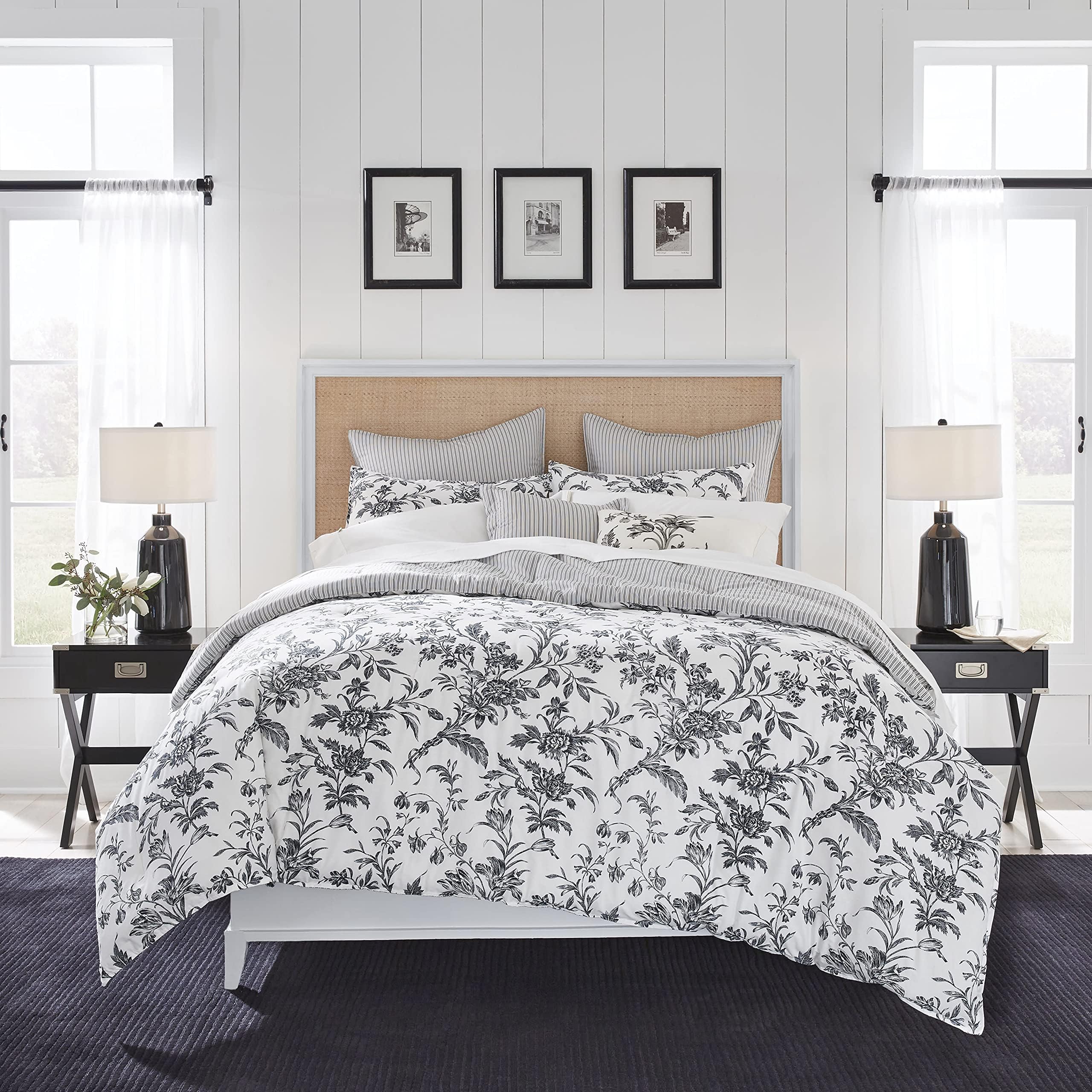 King Comforter Set, Reversible Cotton Bedding, Includes Matching Shams with Bonus Euro Shams & Throw Pillows (Amberley Black/White, King)