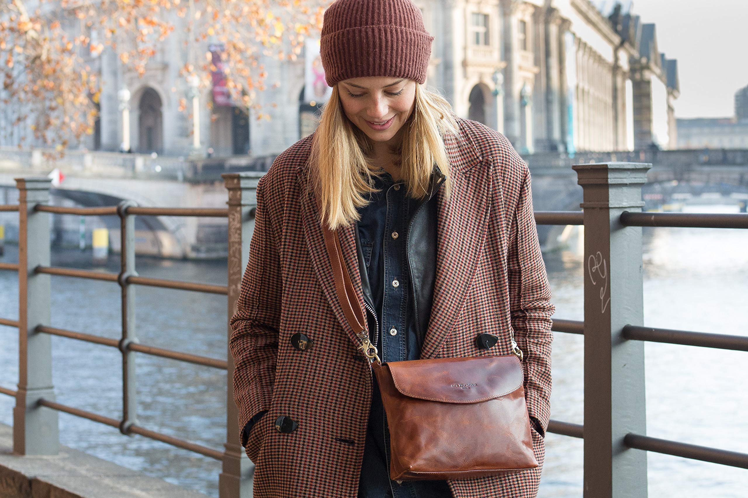 HOLZRICHTER Berlin - Umhängetasche aus Leder für Damen (No 1-2), 18x23,5x7 cm Schultertasche, Handgefertigte Crossbody Bag, Handtasche in Braun und Schwarz