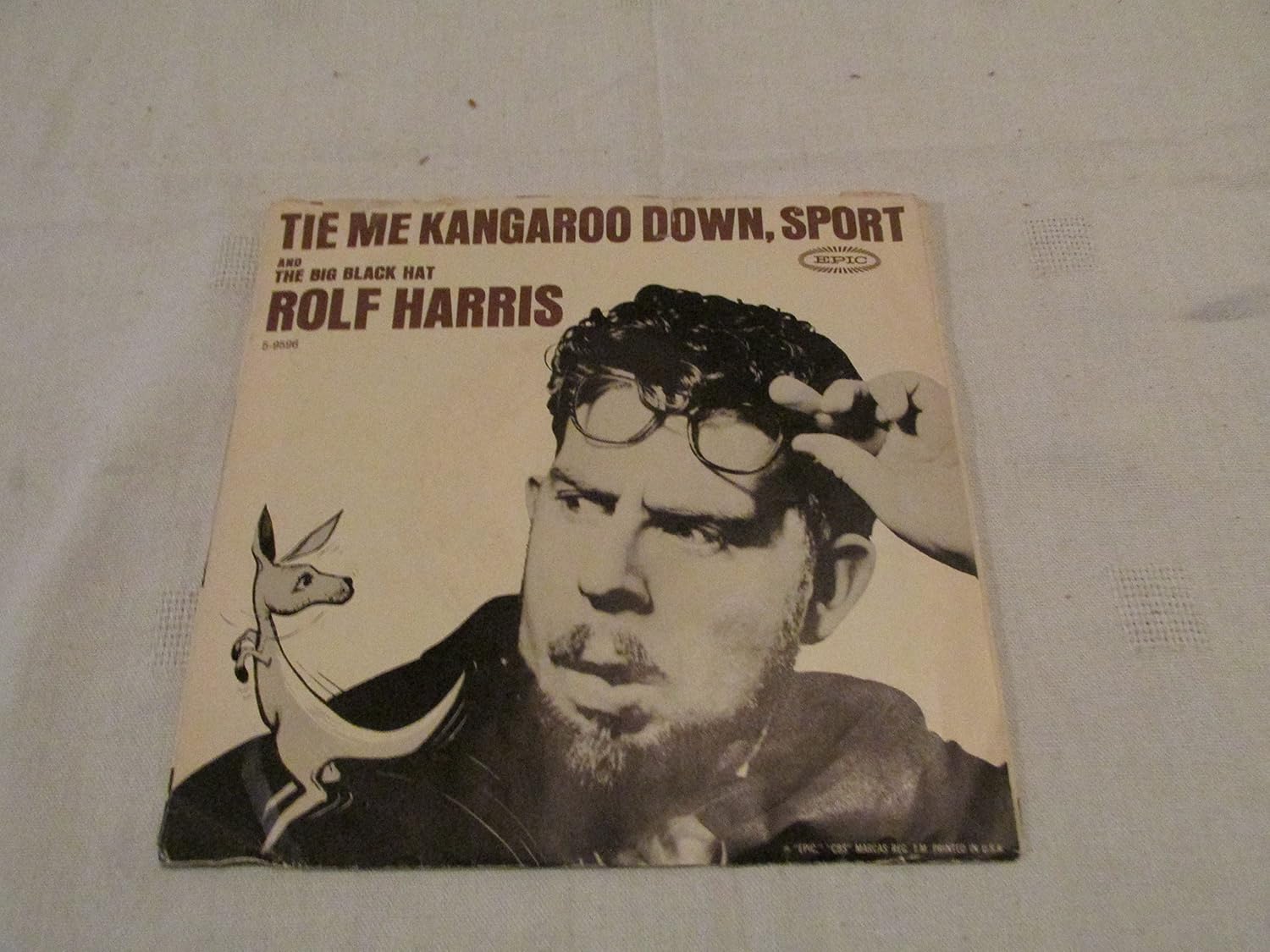 Tie Me Kangaroo Down Sport/The Big Black Hat (7"/45 rpm