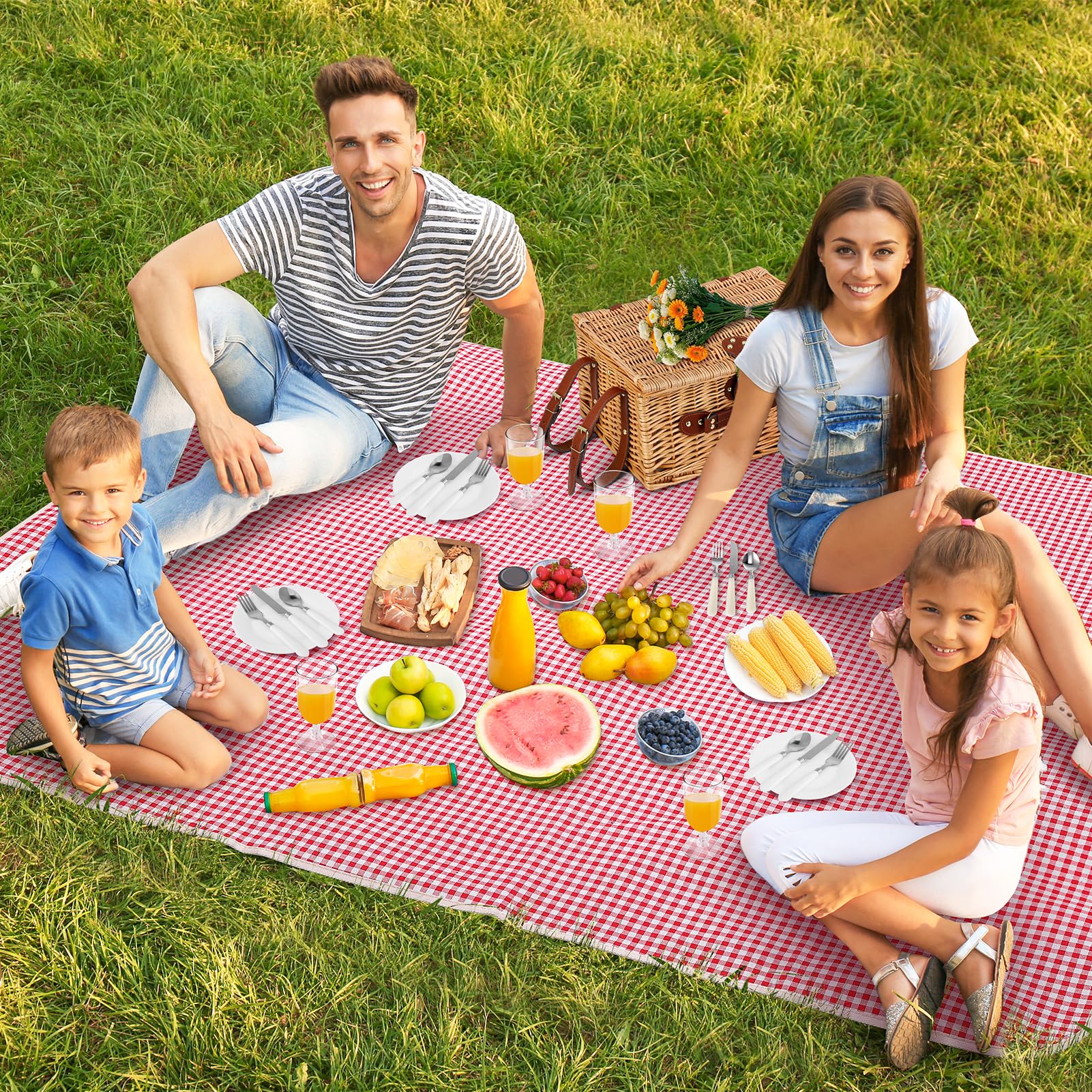 Cestino da Picnic in Vimini per 4 Persone, Cesto Picnic Vintage, con Scomparto Termico, Coperta Impermeabile, Posate, per Campeggio, Festa all'Aperto, Spiaggia, Rosso