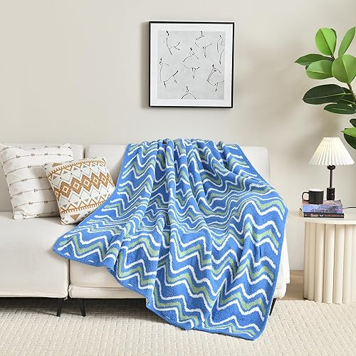 Miniatura 6 de Viviland Manta  Manta mullida de cuadrícula de ajedrez, tejida suave y acogedora manta de microfibra cálida para sofá, cama, viajes a casa (amor