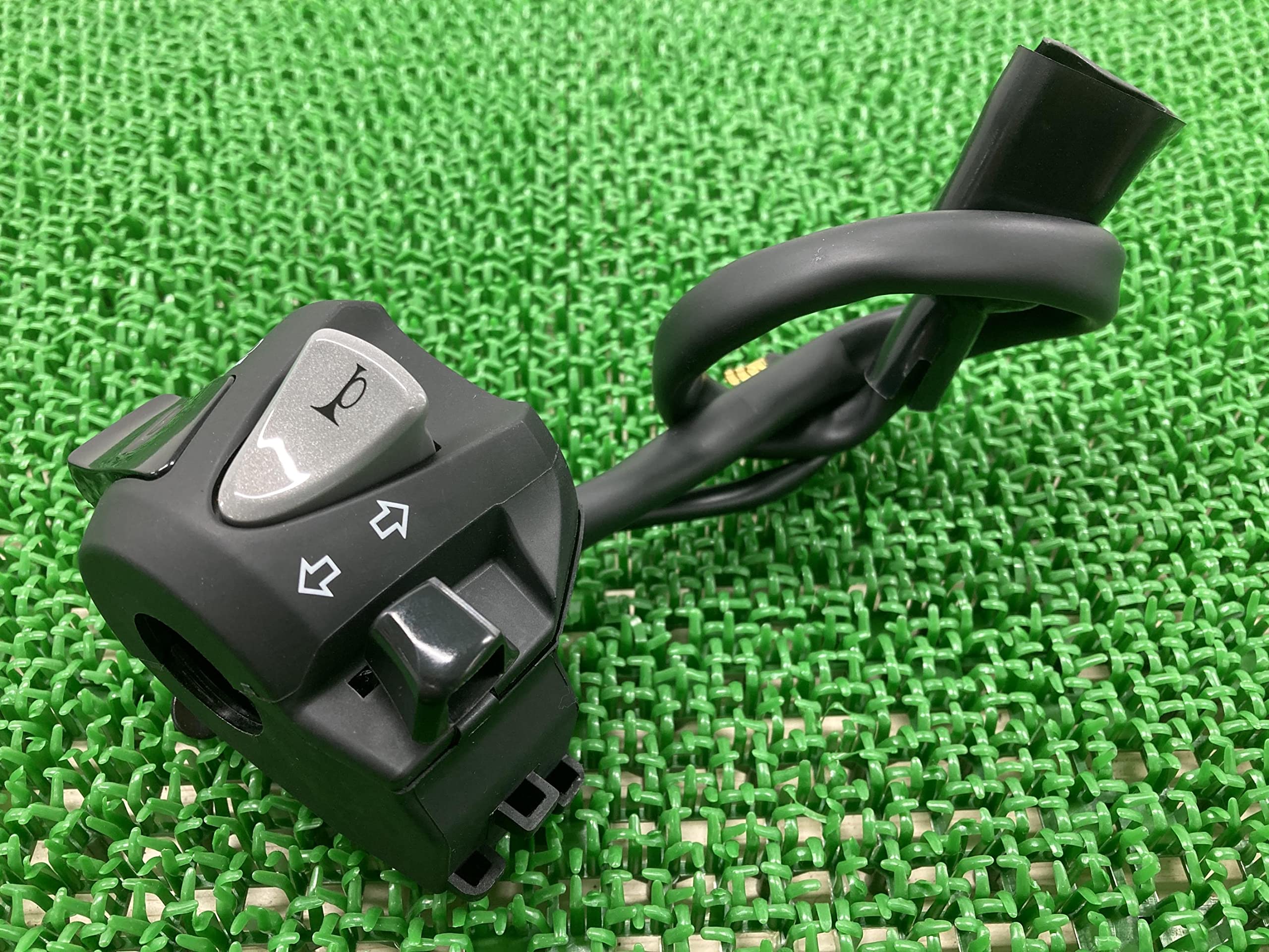 Amazon | CB250R ハンドルスイッチ 左 ホンダ 純正 中古 バイク 部品