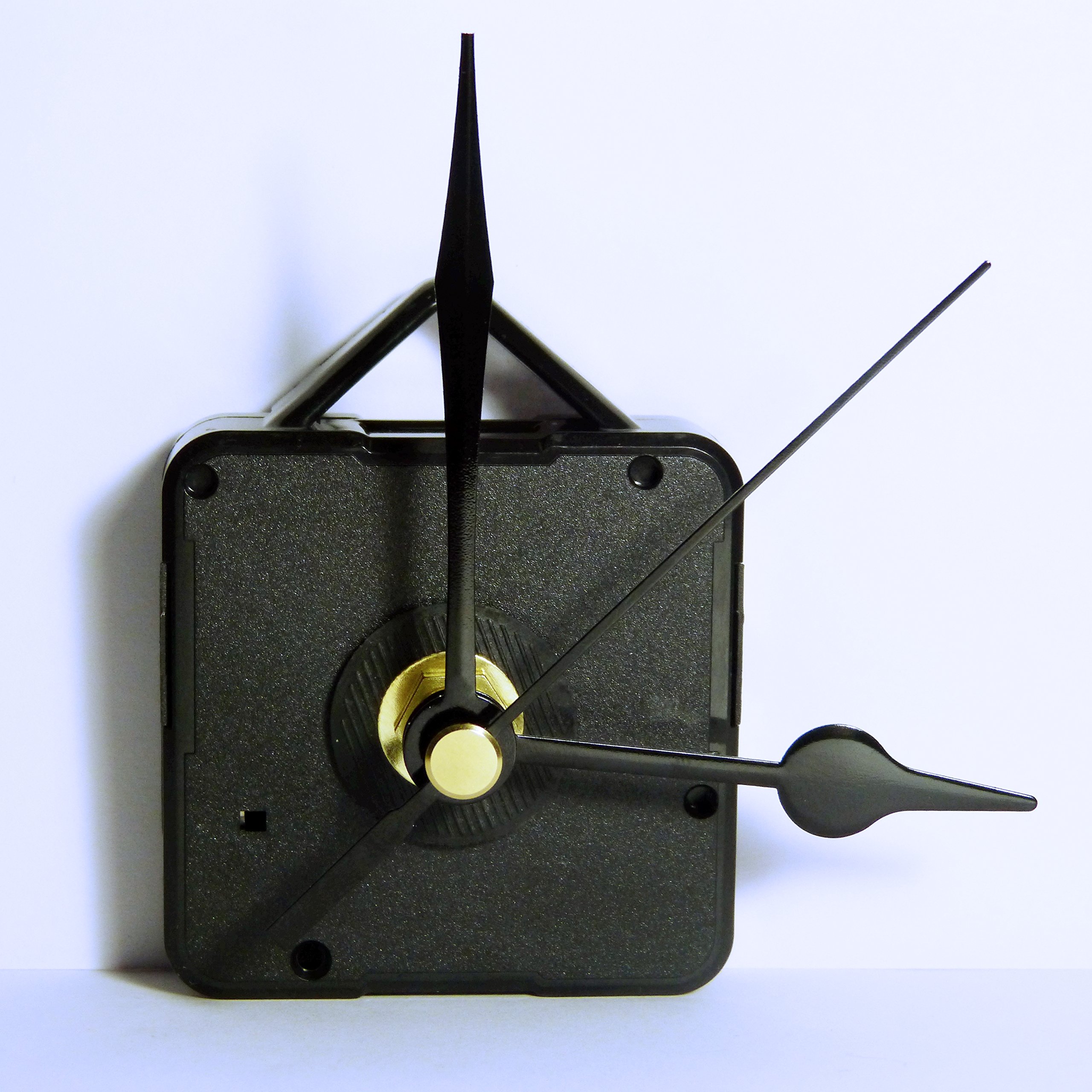 New Replacement Quartz Ticking Clock Movement Mechanism with Black Metal Hands - DIY - Fittings - (Medium - Total Shaft Length 18mm) (65mm Sapde)