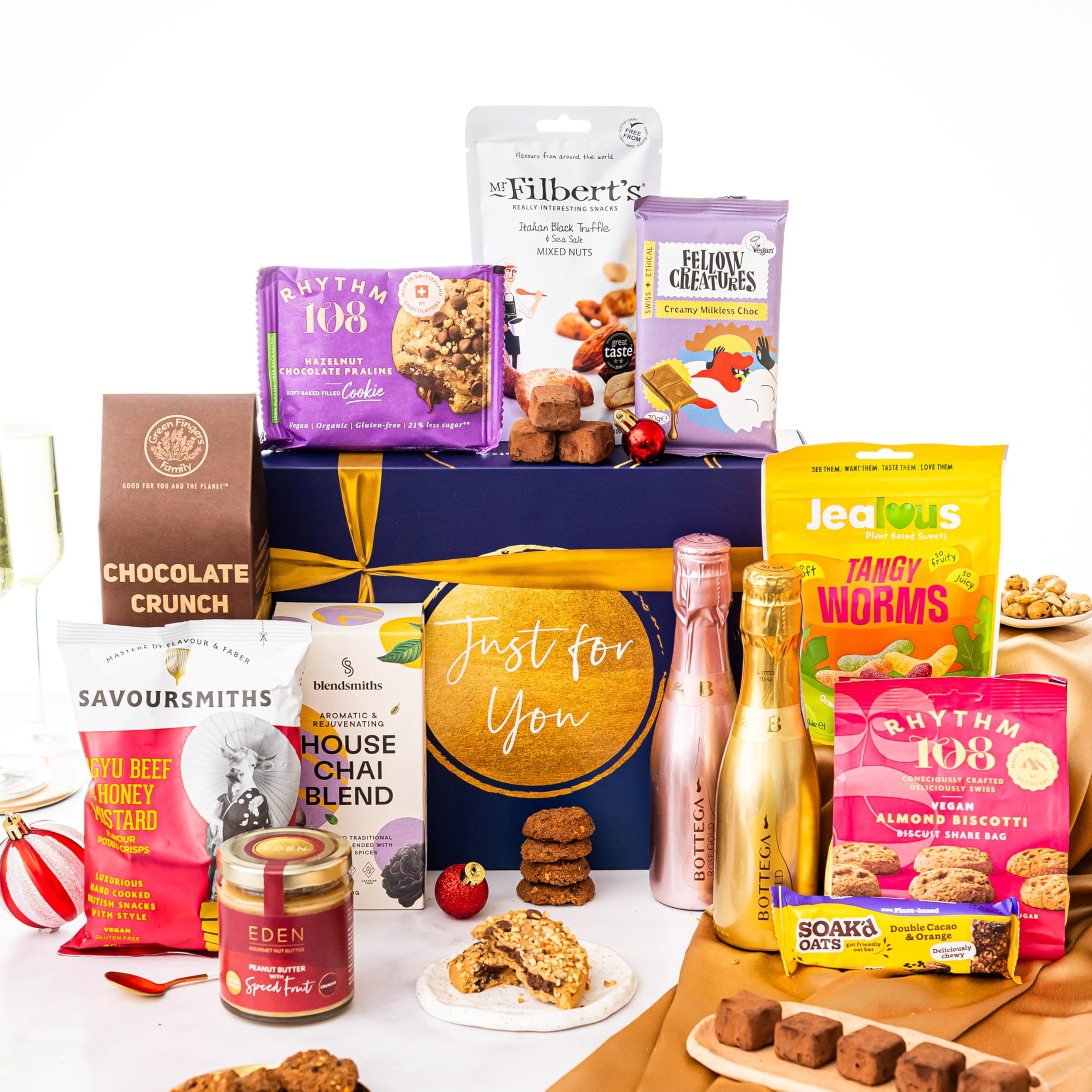 Luxury Christmas Vegan Hamper Basket, Vegan Chocolate, Dairy-Free & Gluten-Free Snacks, Vegan Gifts for Women, Vegan Chocolate Gifts, Gluten Free Hamper & Gourmet Gifts, Gift Basket