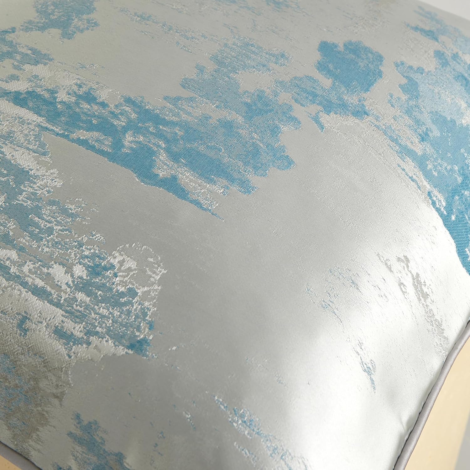 Throw Pillow Covers 18"x18" Square Pillow Covers, Set of 2, Clouds Pattern Pillow Covers, Aqua Blue Jacquard Decorative Pillow Covers for Bed, Couch, Sofa - No Insert