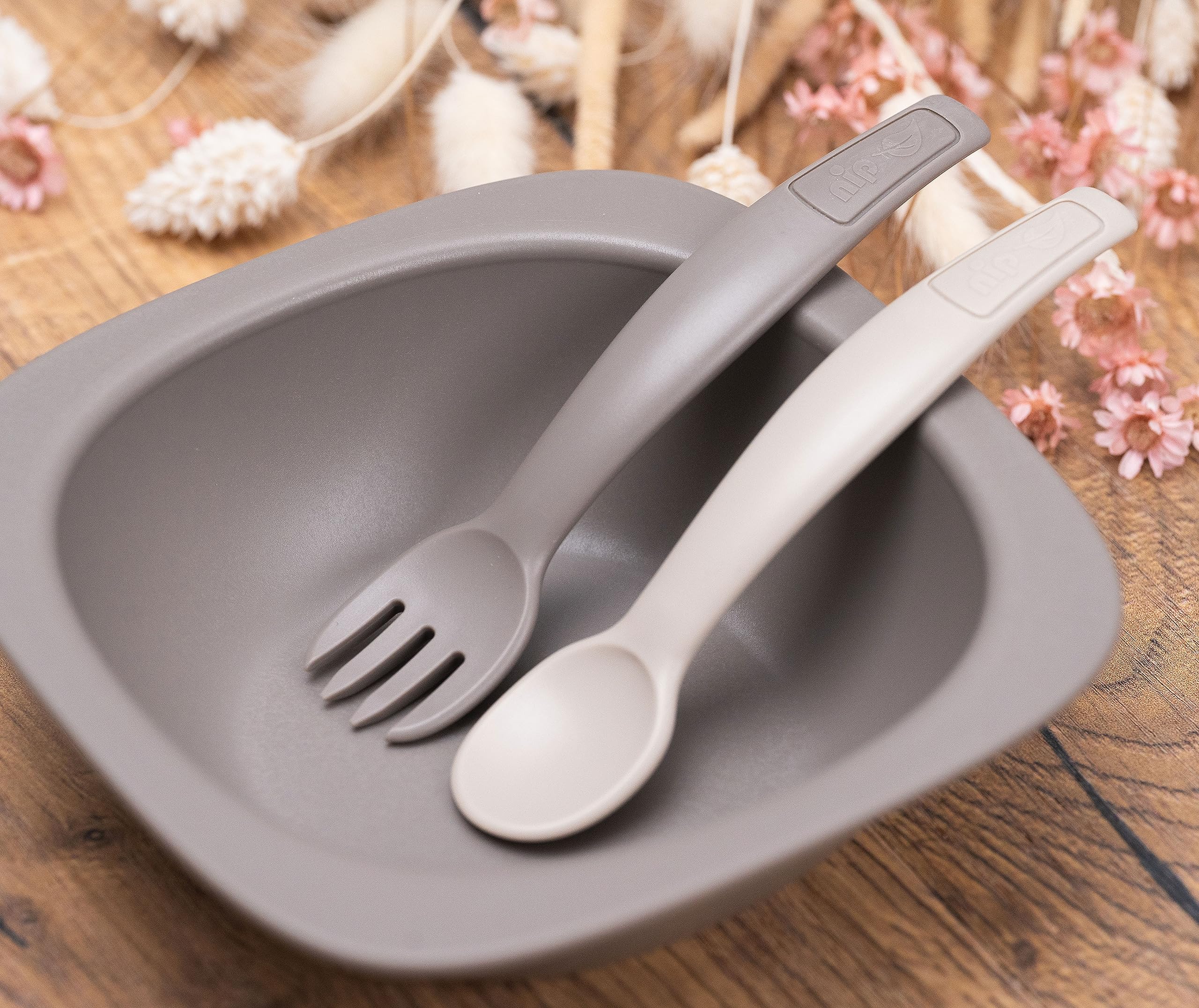 nip Green - Couverts écologiques pour bébé et enfant à partir de 9 mois, couverts lavables au lave-vaisselle, sans BPA, sans mélamine, durables, gris