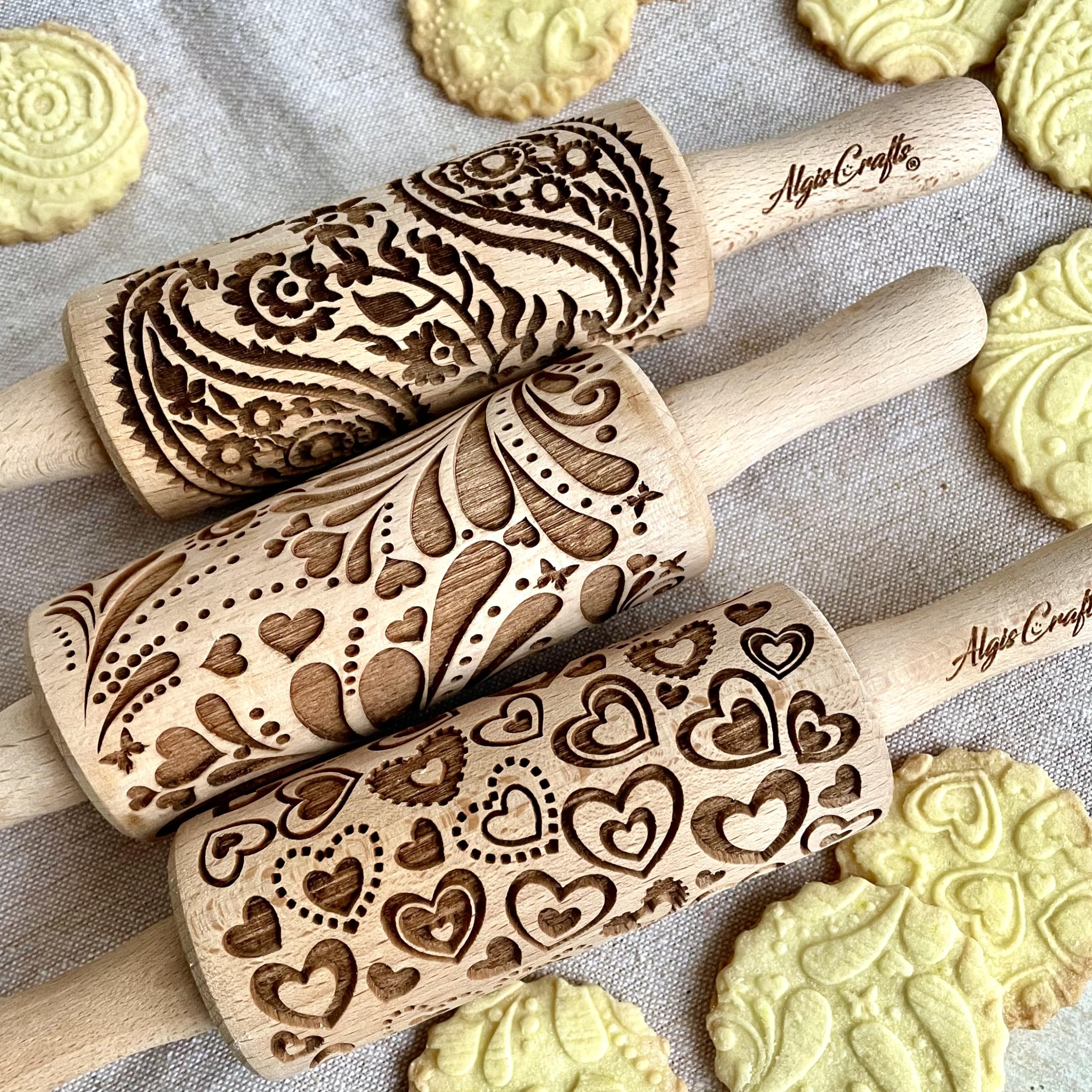 SCHÖNER TAG 3-er SET mit HERZEN, PAISLEY und FRÜHLING Muster. Nudelholz für hausgemachtes Gebäck. Nudelholz mit muster von Algis Crafts