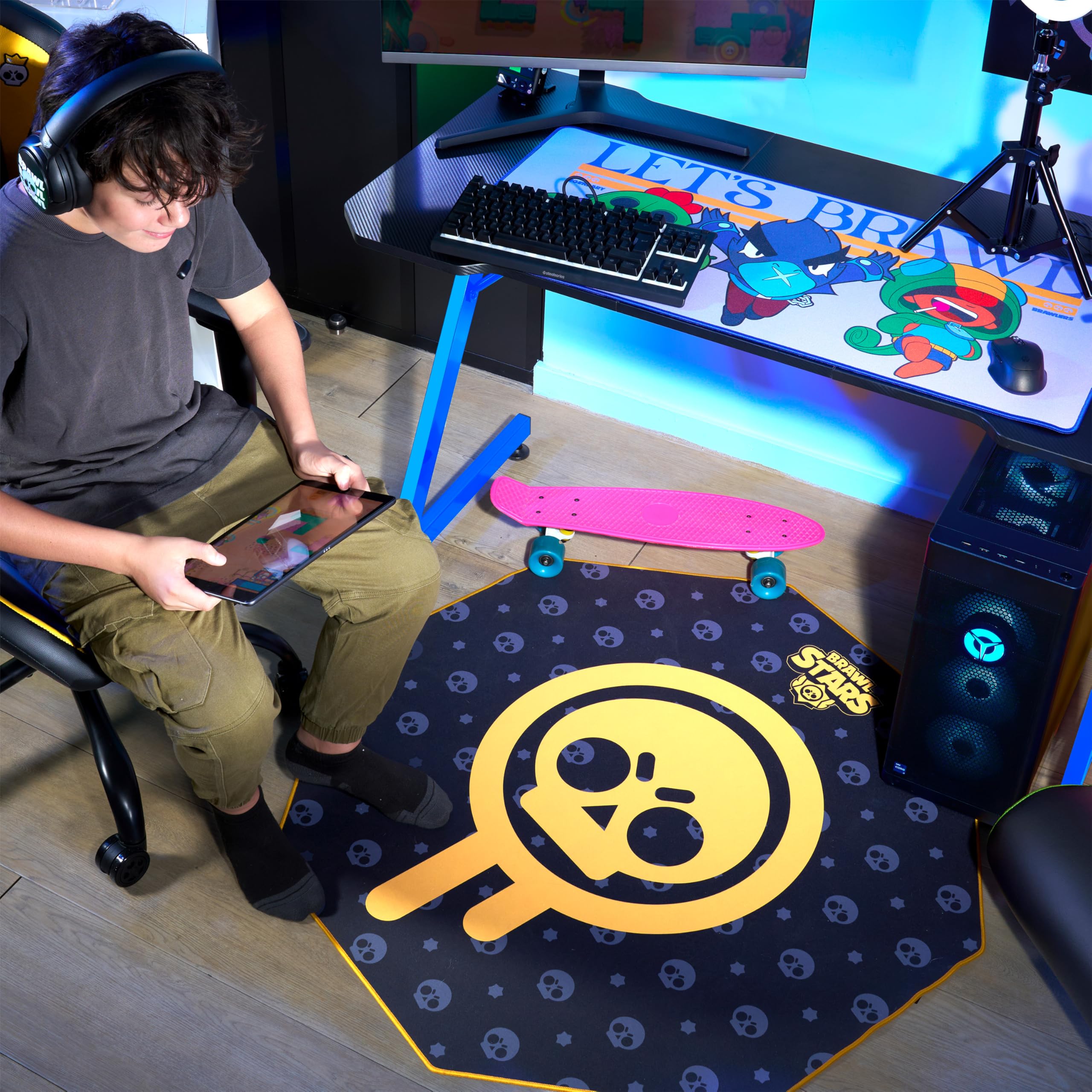 Tapis de Sol Gamer Brawl Stars Noir et Jaune, 100x100 cm, Protection Sol et Antidérapant - SUBSONIC | Licence Officielle. Tapis de protection de Sol et Parquet pour Chambre Gamer et Tapis de Chaise de Bureau – Facile à Nettoyer