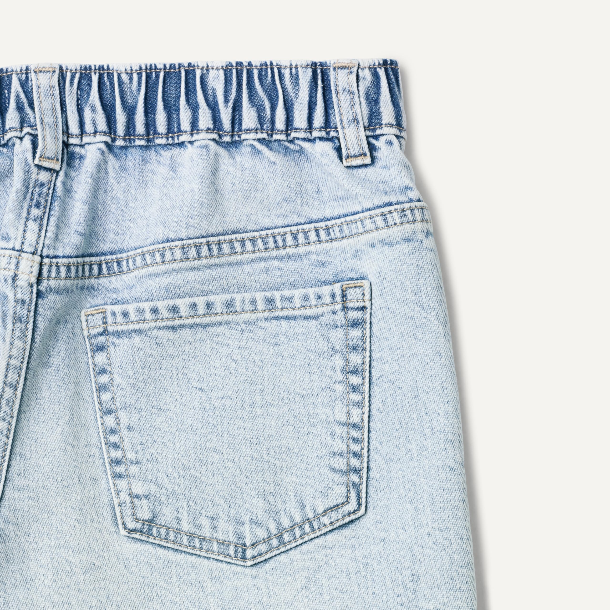 Amazon Essentials Pantalones Cortos Vaqueros de Elasticidad Media y Tiro Medio sin Rematar Niñas