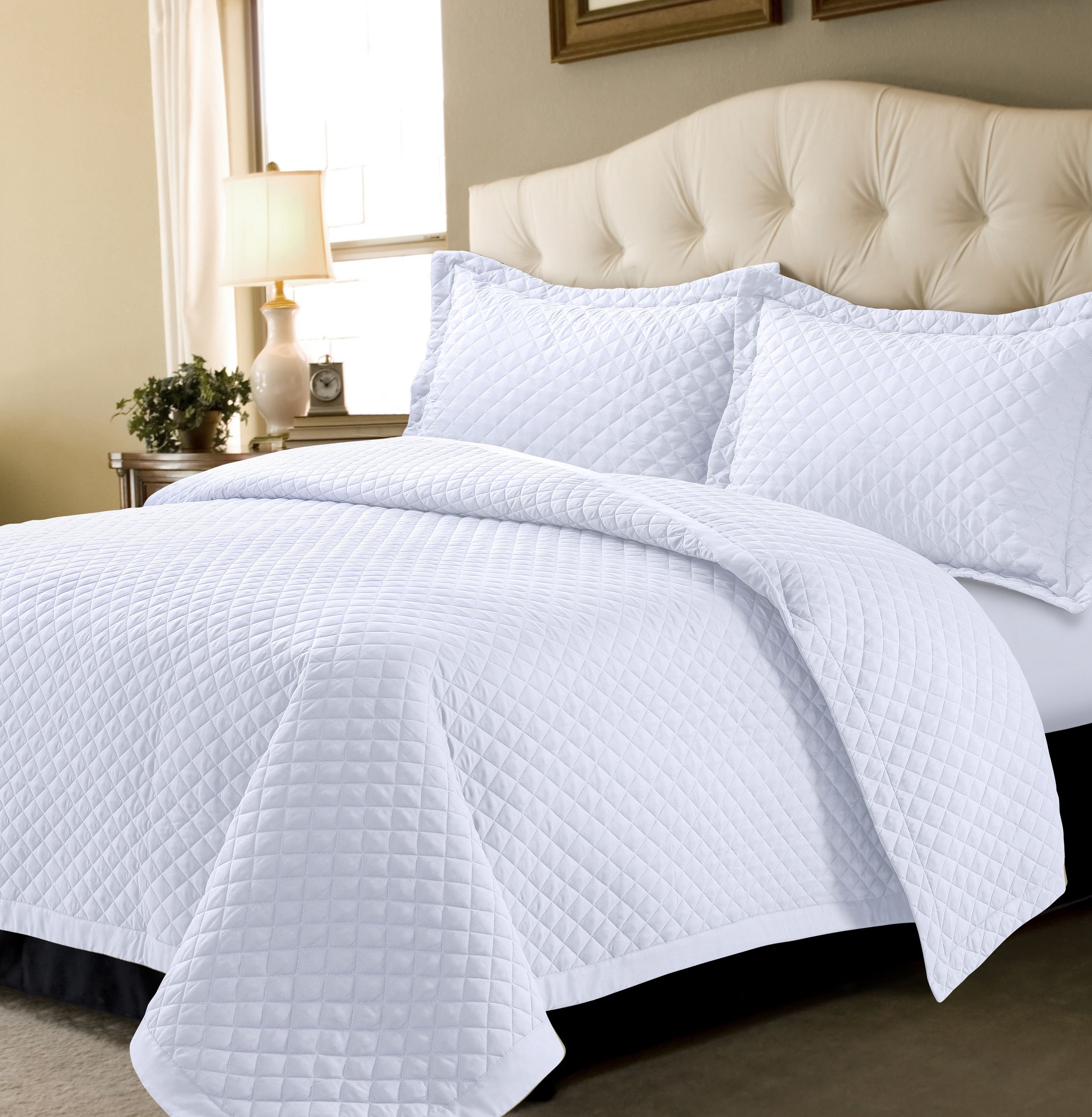 TRIBECA LIVING Brisbane Oversized Quilt Set White, king